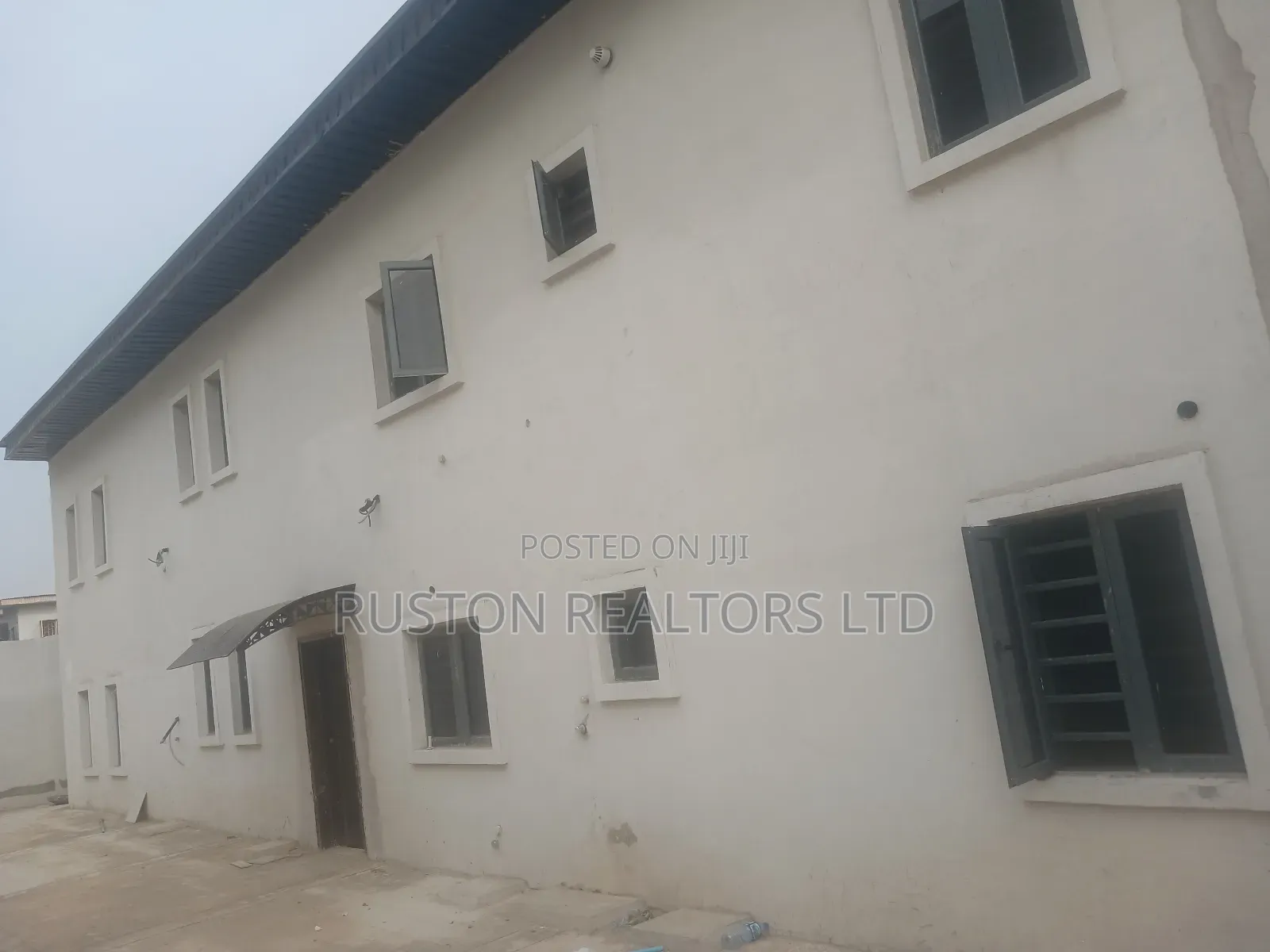10bdrm Block of Flats in Bodija for rent
