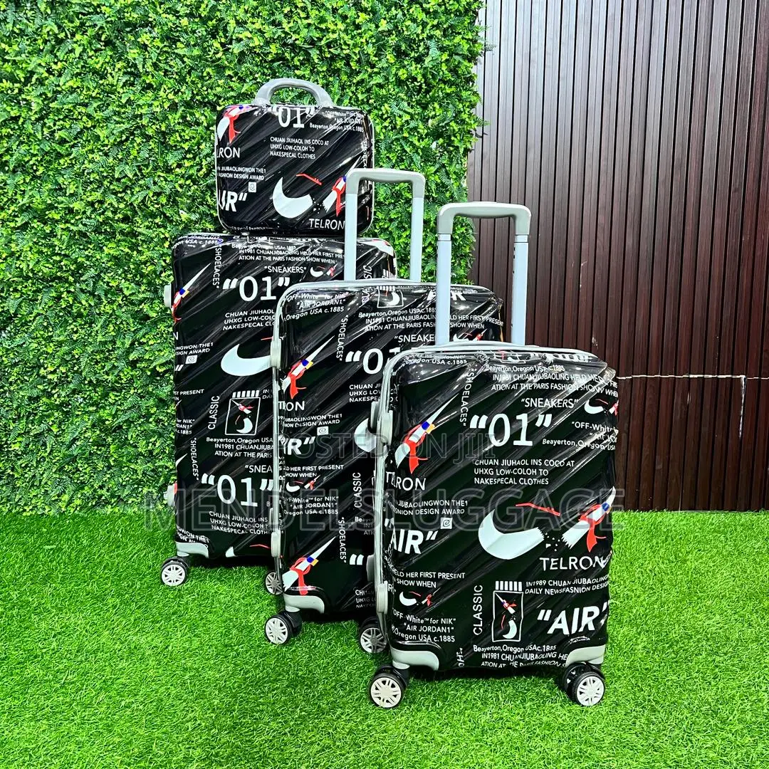 Stylish Printed Hard Shell Travel Suitcase With Spinner Wheels