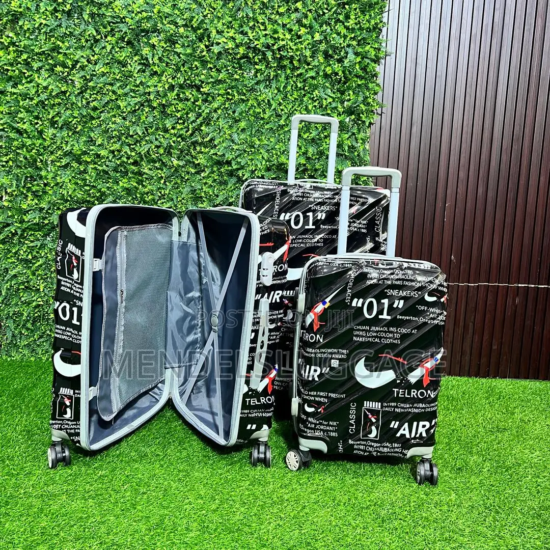 Stylish Printed Hard Shell Travel Suitcase With Spinner Wheels