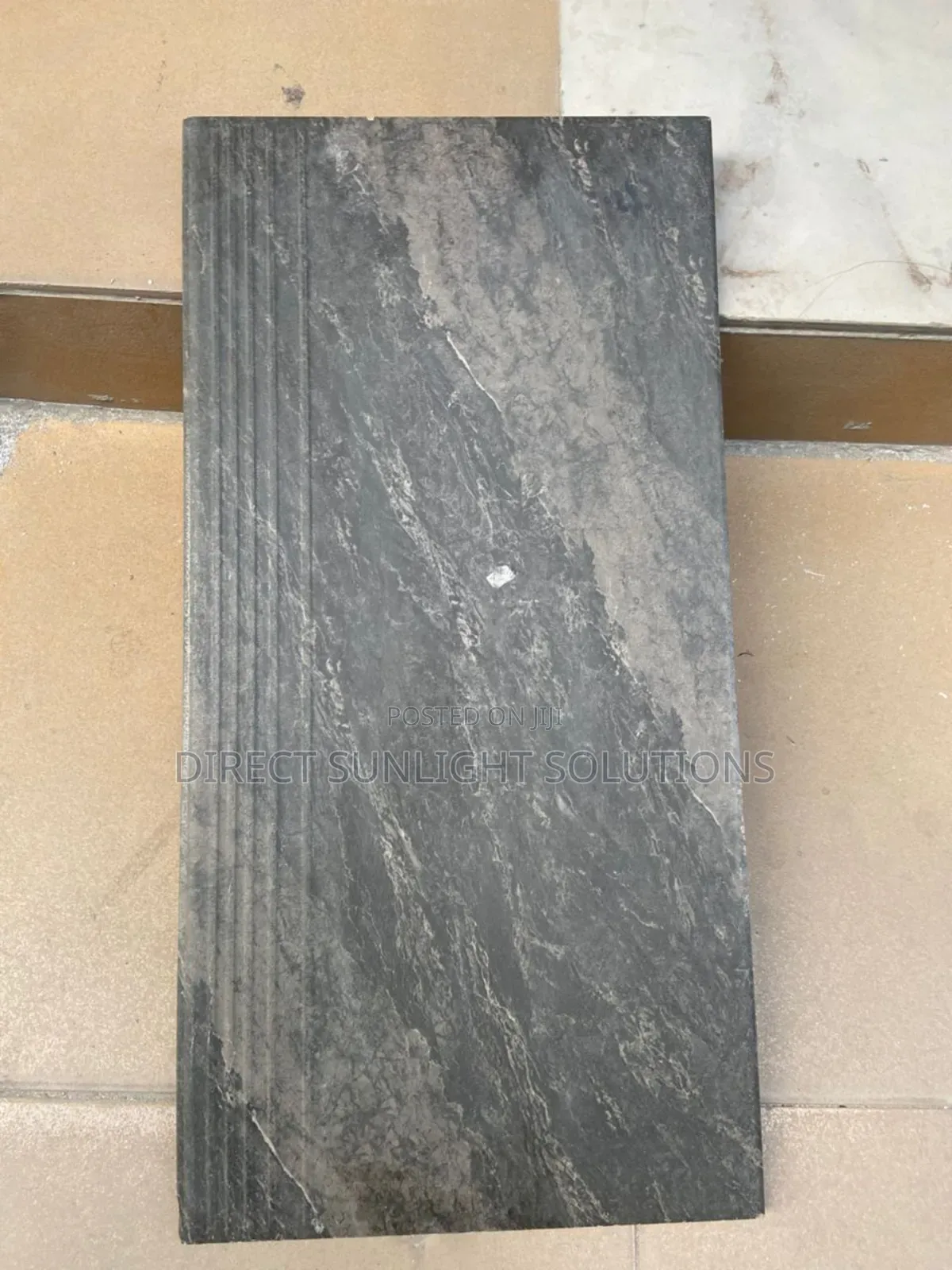 State Case Tiles High Quality Floor