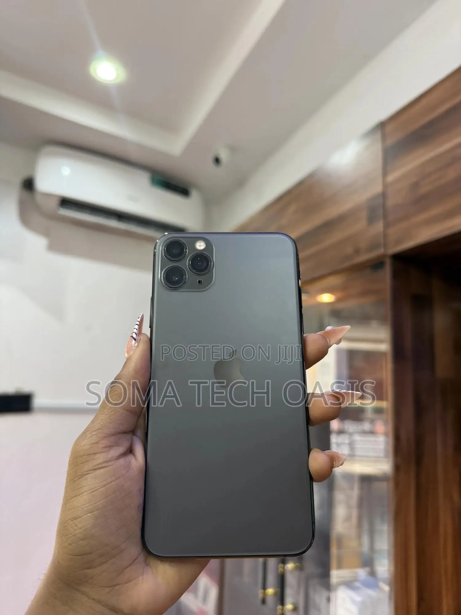 Apple iPhone 11 Pro Max 64 GB Green
