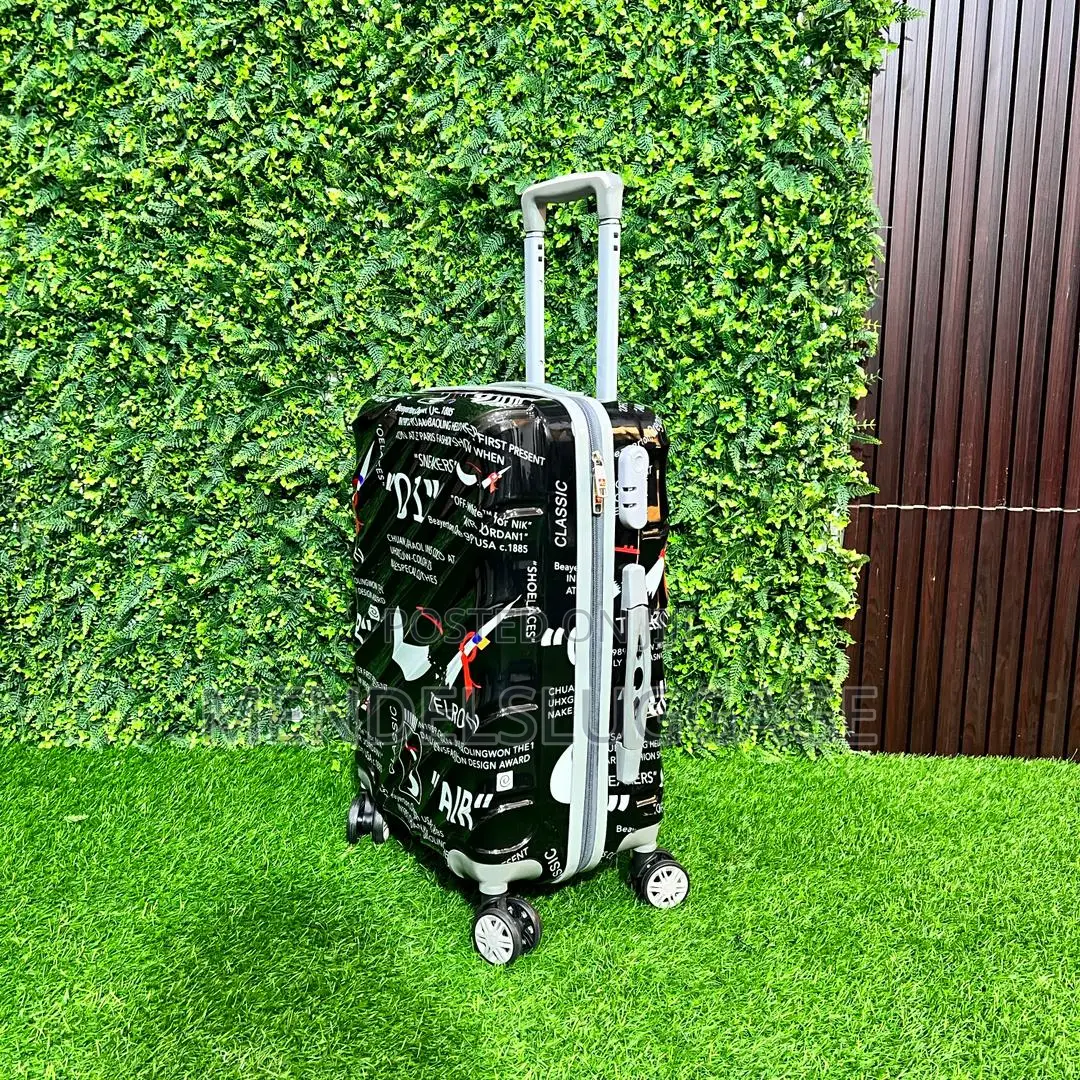 Title: Black Graphic Print Hard Case Cabin Suitcase