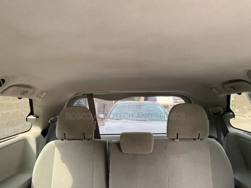 Toyota Sienna XLE 7 Passenger 2012 Silver