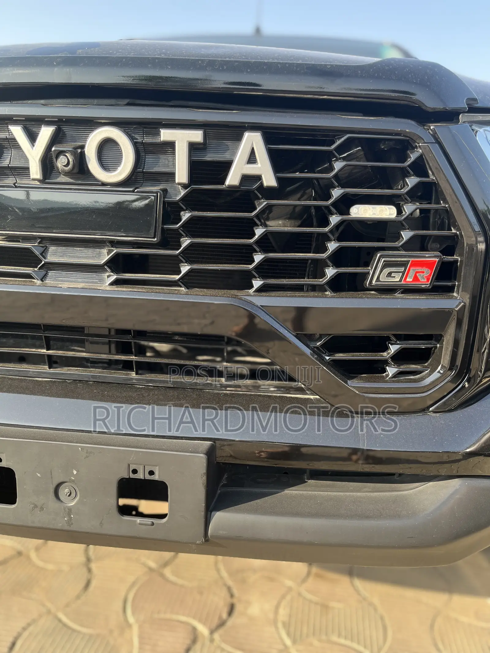 Toyota Hilux Revo Smart Cab Petrol 2.7 RWD 2021 Black