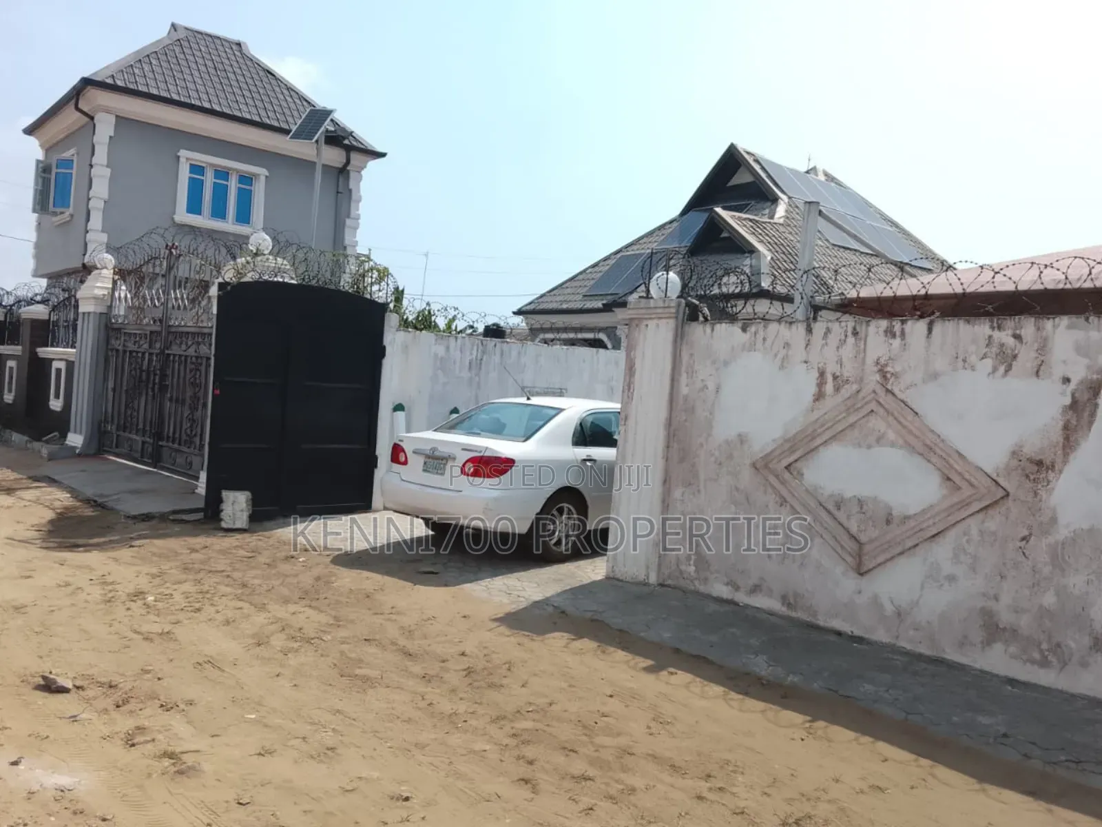 5bdrm Bungalow in Badagry, Aradagun for sale