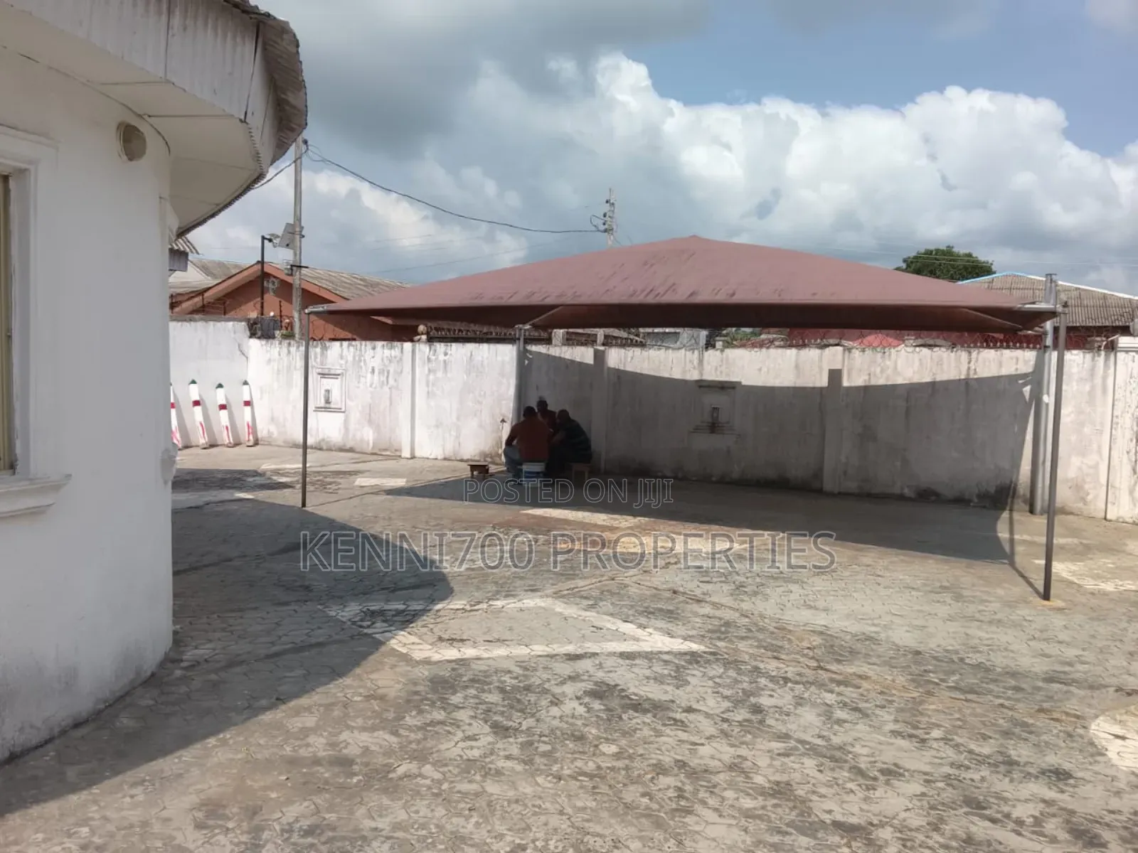 5bdrm Bungalow in Badagry, Aradagun for sale