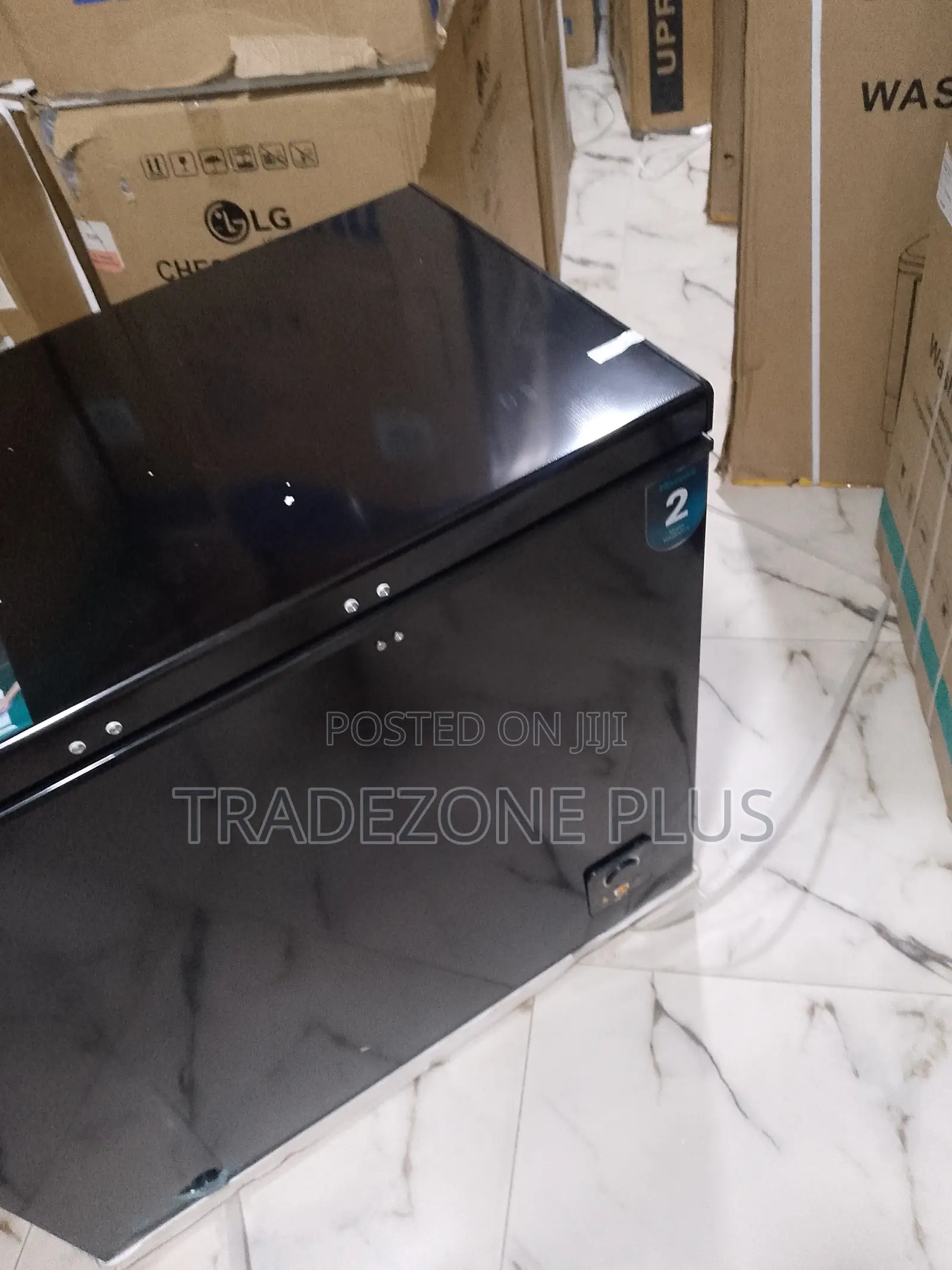 Hisense 250sh Black Chest Freezer – Energy Efficient