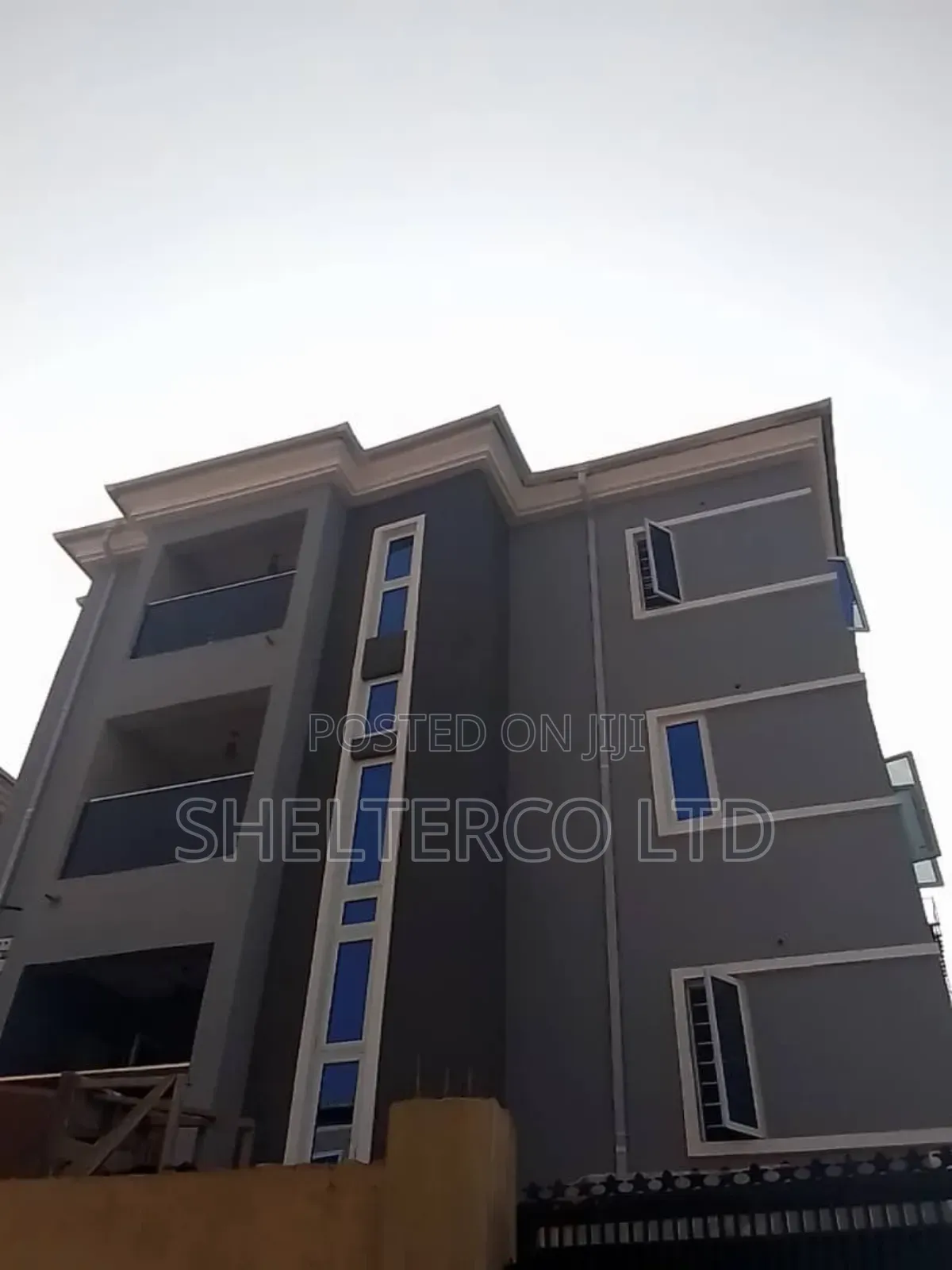 2bdrm Block of Flats in Gated, Itire for sale