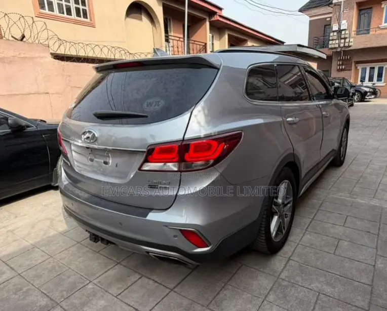 Hyundai Santa Fe Limited Ultimate AWD 2017 Silver