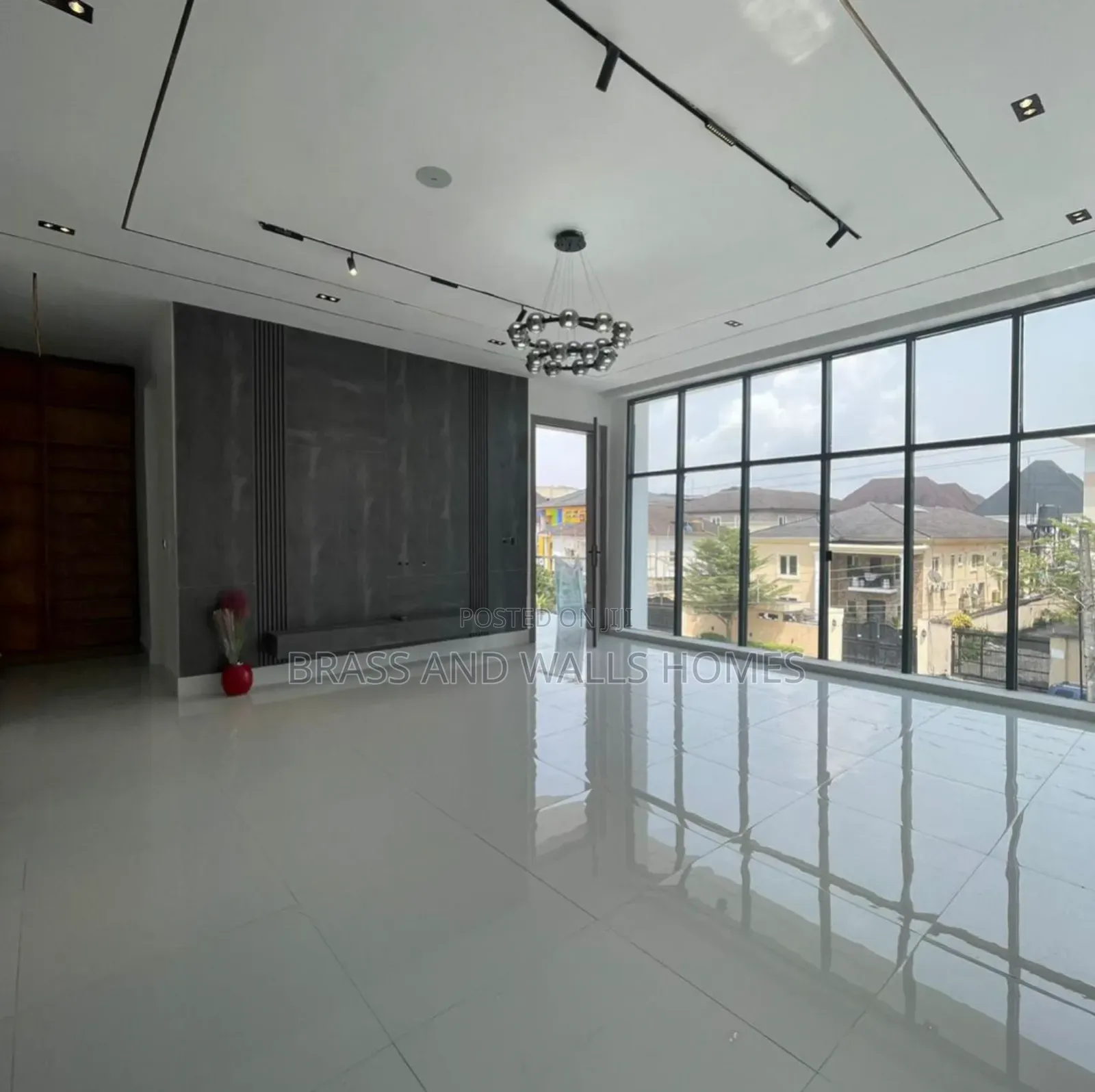 Furnished 4bdrm Duplex in Chevron for sale