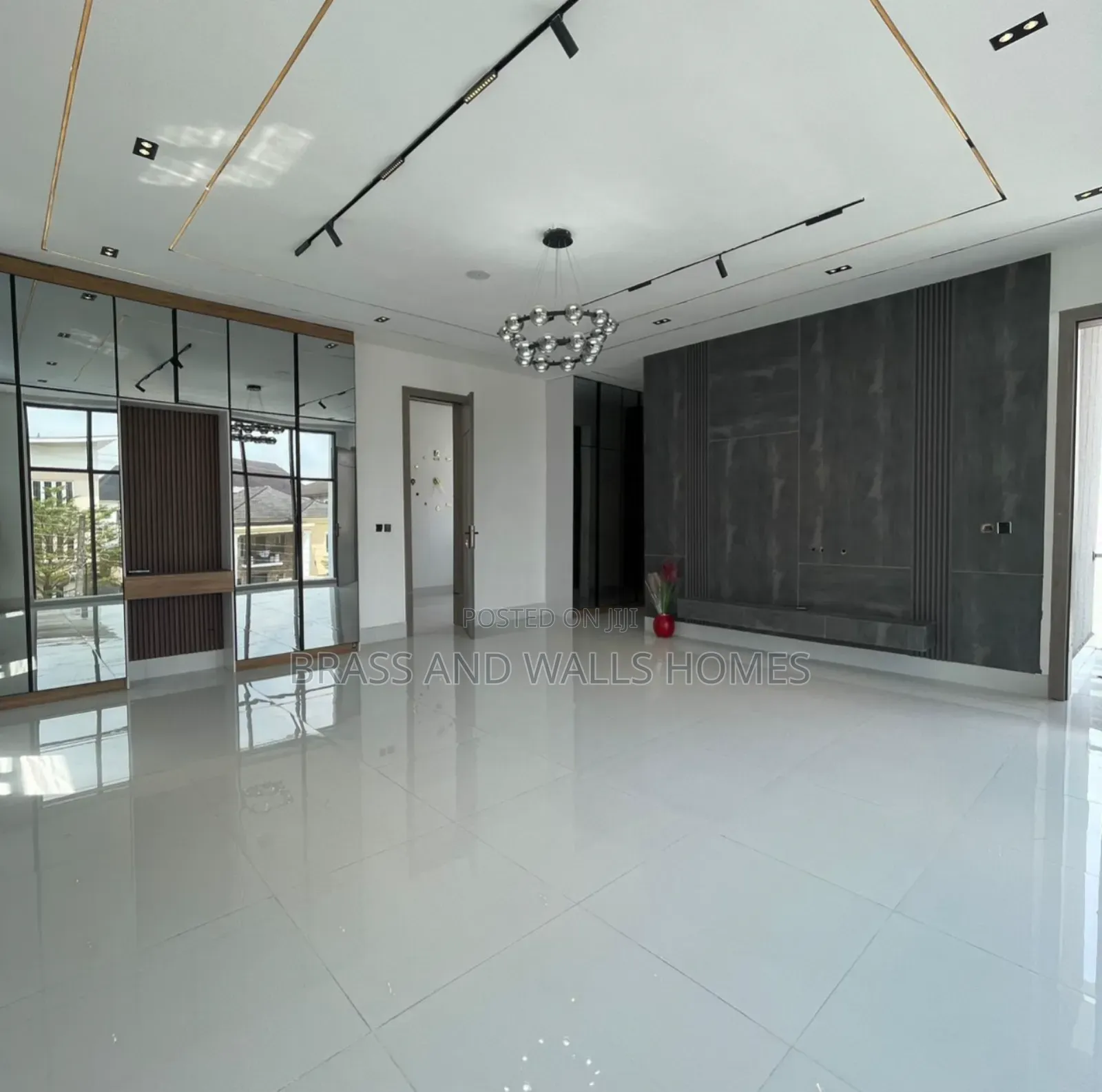 Furnished 4bdrm Duplex in Chevron for sale