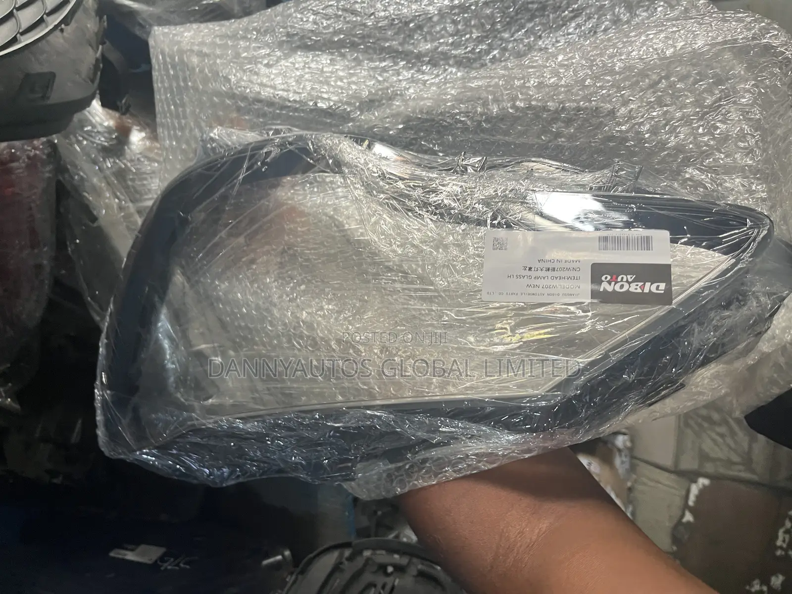 Headlamp Cover for E400, E350 Coupe W207 Model