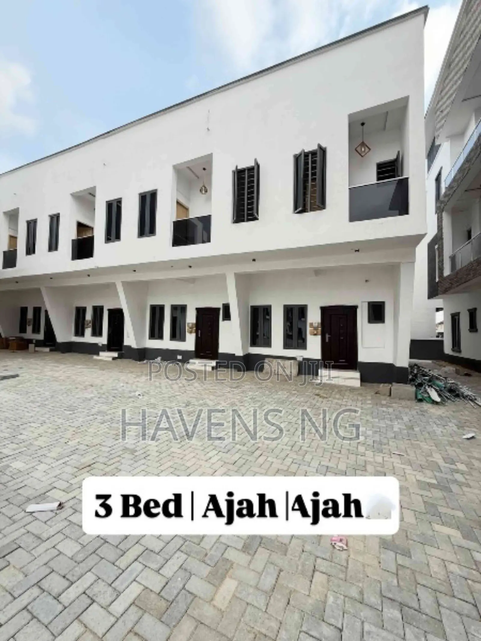3bdrm Duplex in Lekki Phase 2 for sale