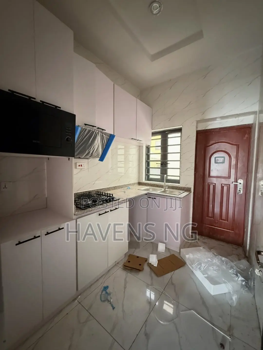 3bdrm Duplex in Lekki Phase 2 for sale