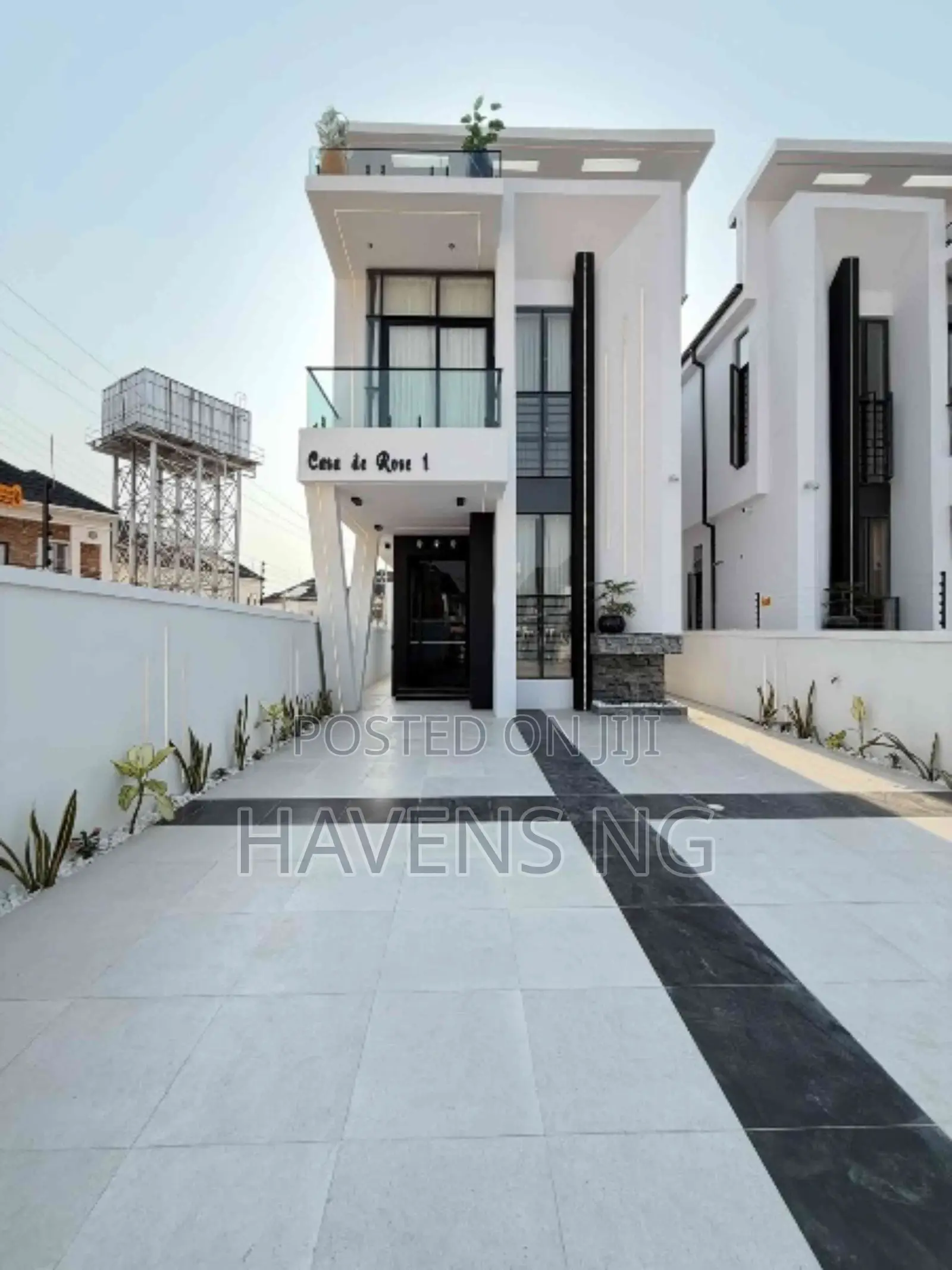 5bdrm Duplex in Ikota for sale