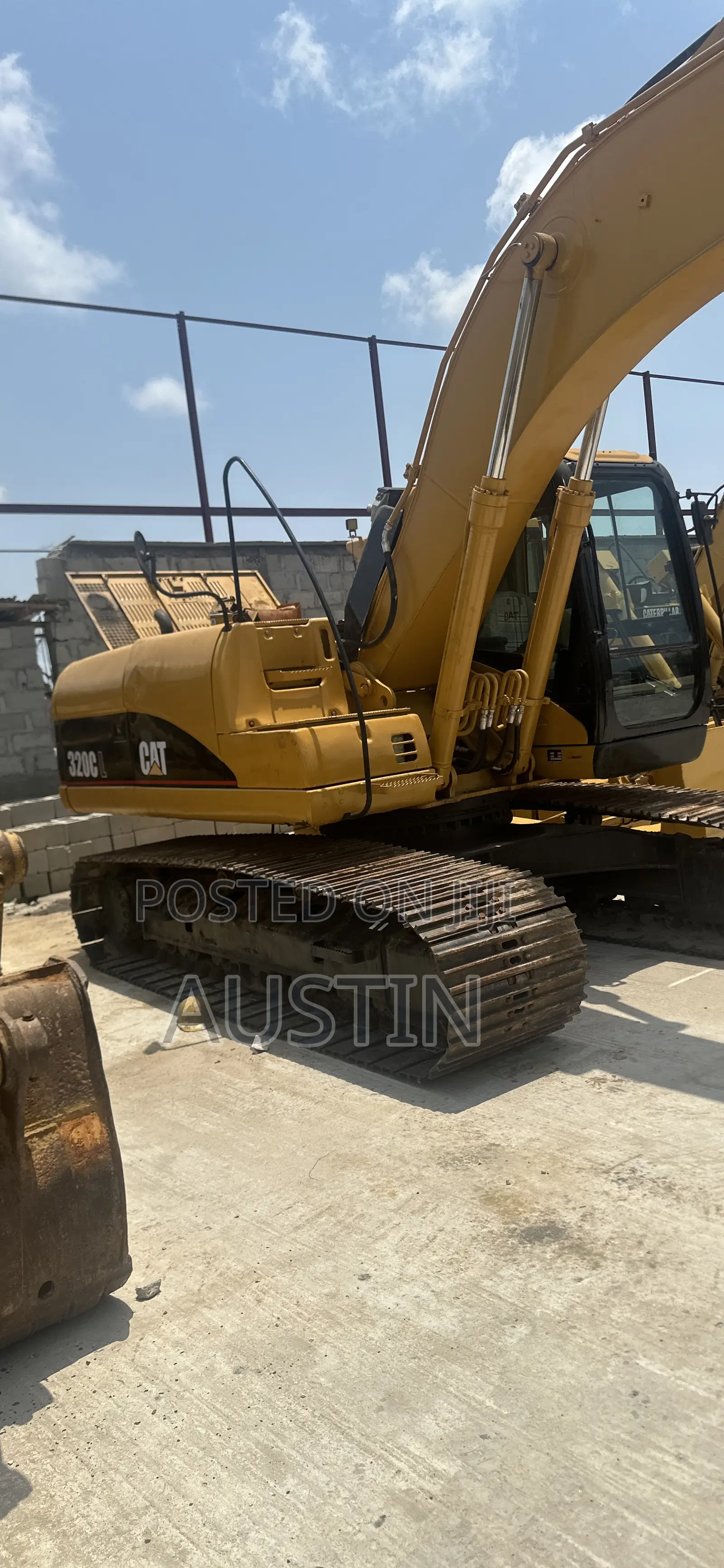 Excavator 320cl