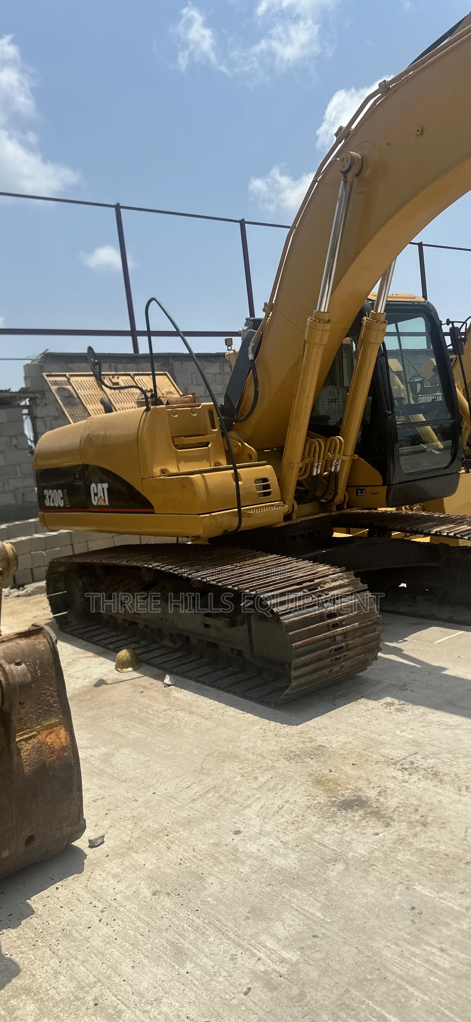Excavator 320cl