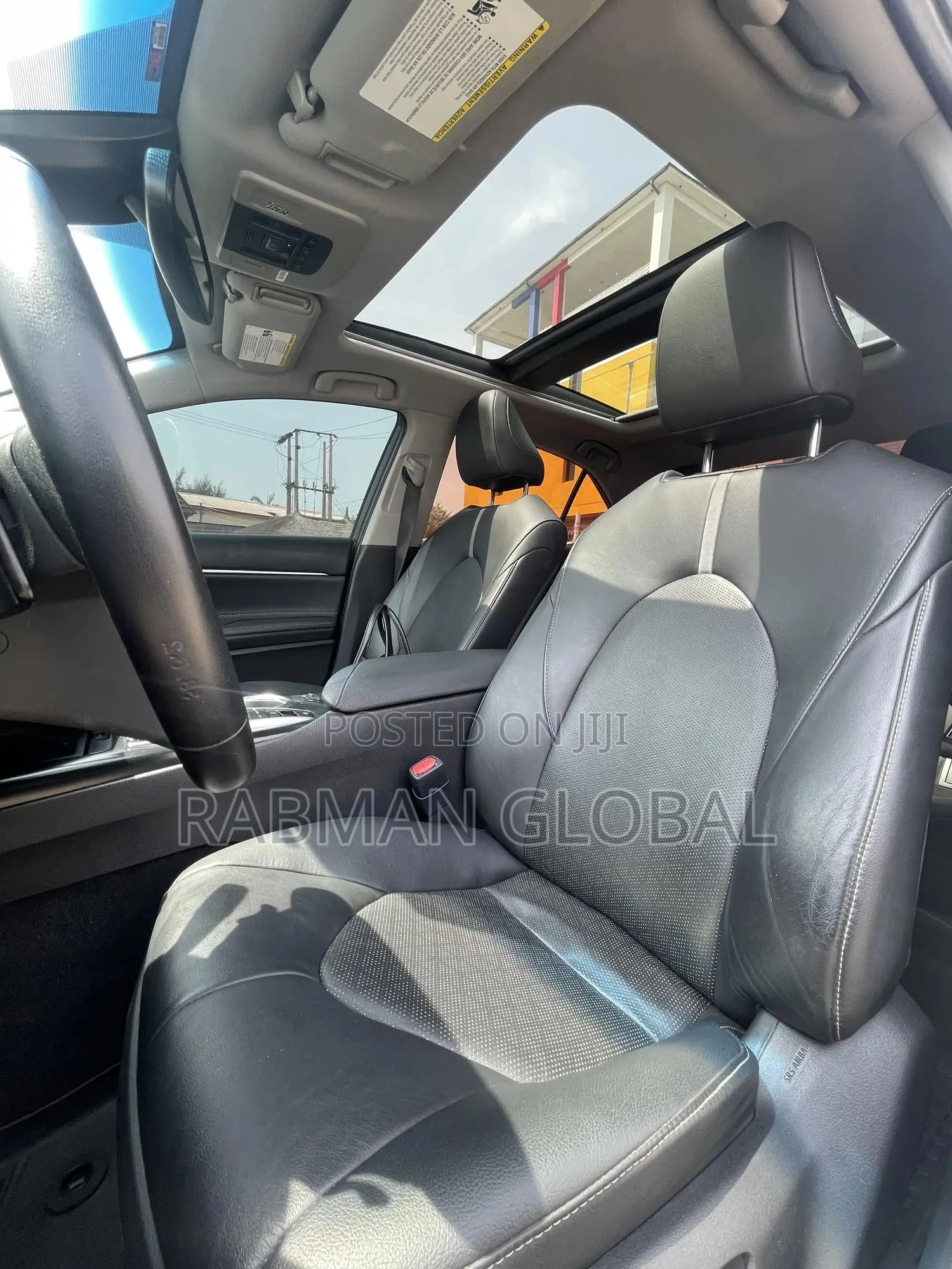 Toyota Camry XSE FWD (2.5L 4cyl 8AM) 2018 White