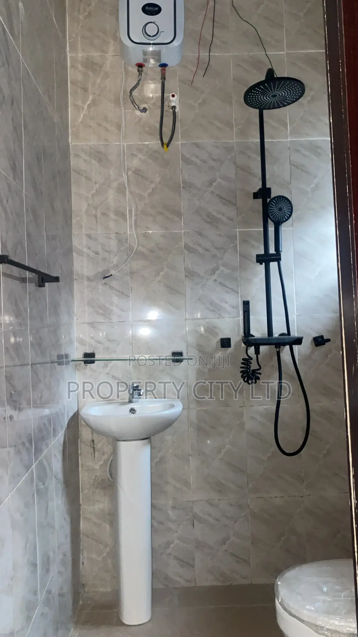 2bdrm Bungalow in Treasure Line, Ikorodu for sale