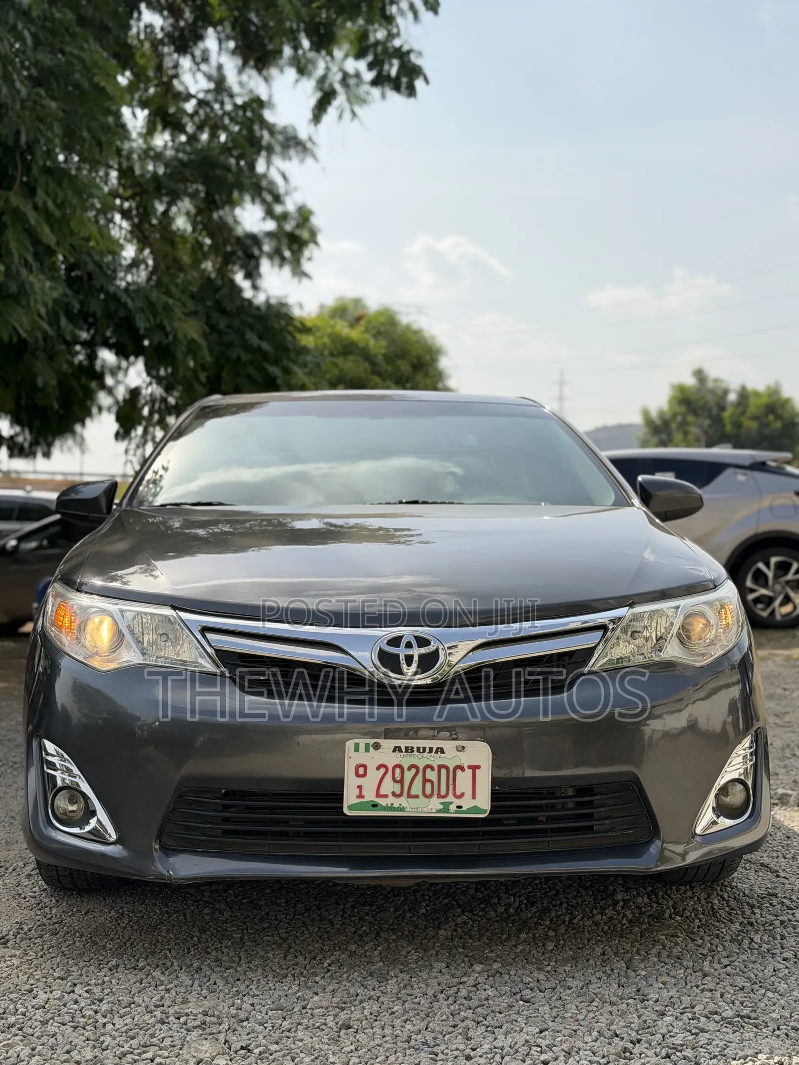 Toyota Camry XLE 4dr Sedan (2.5L 4cyl 6A) 2013 Gray