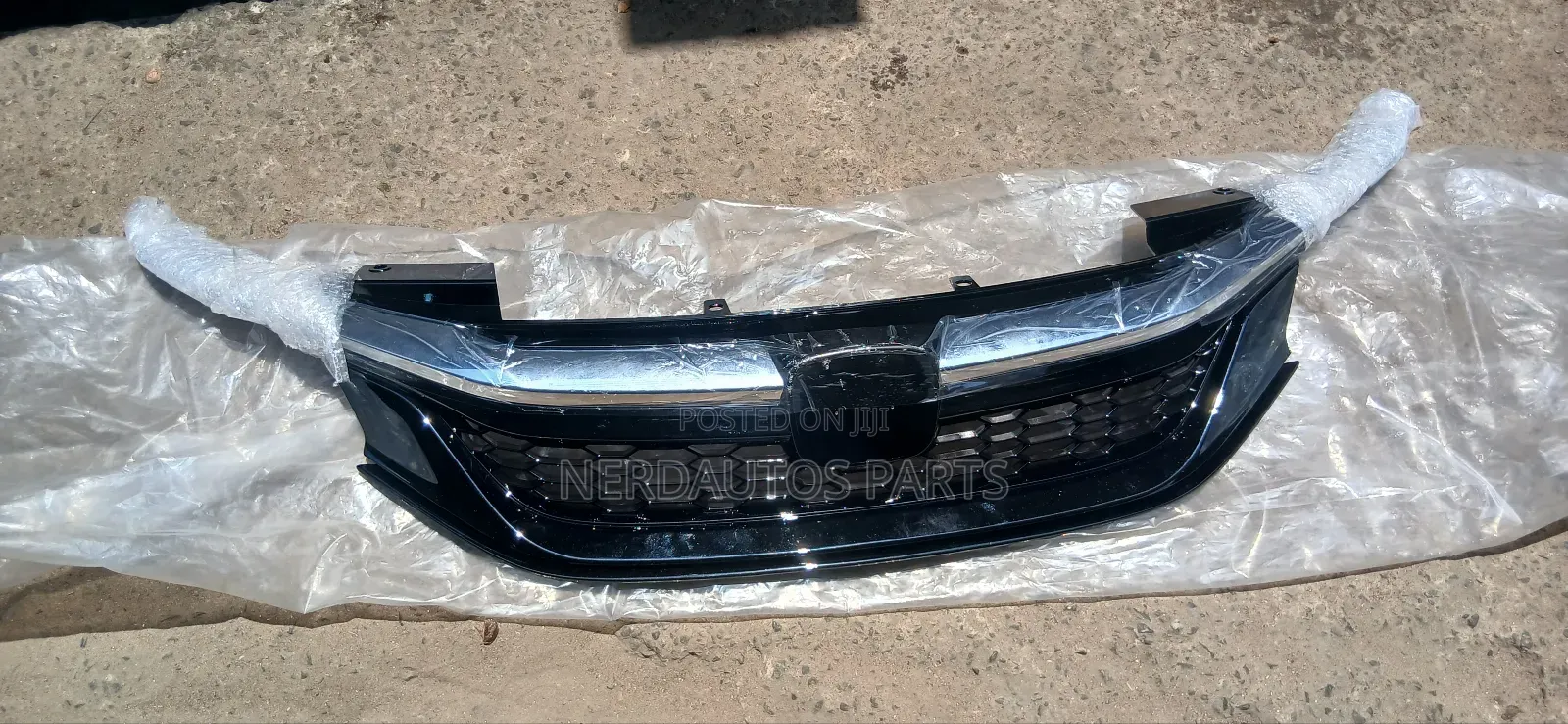 Front Grill Honda Accord 2016_2017