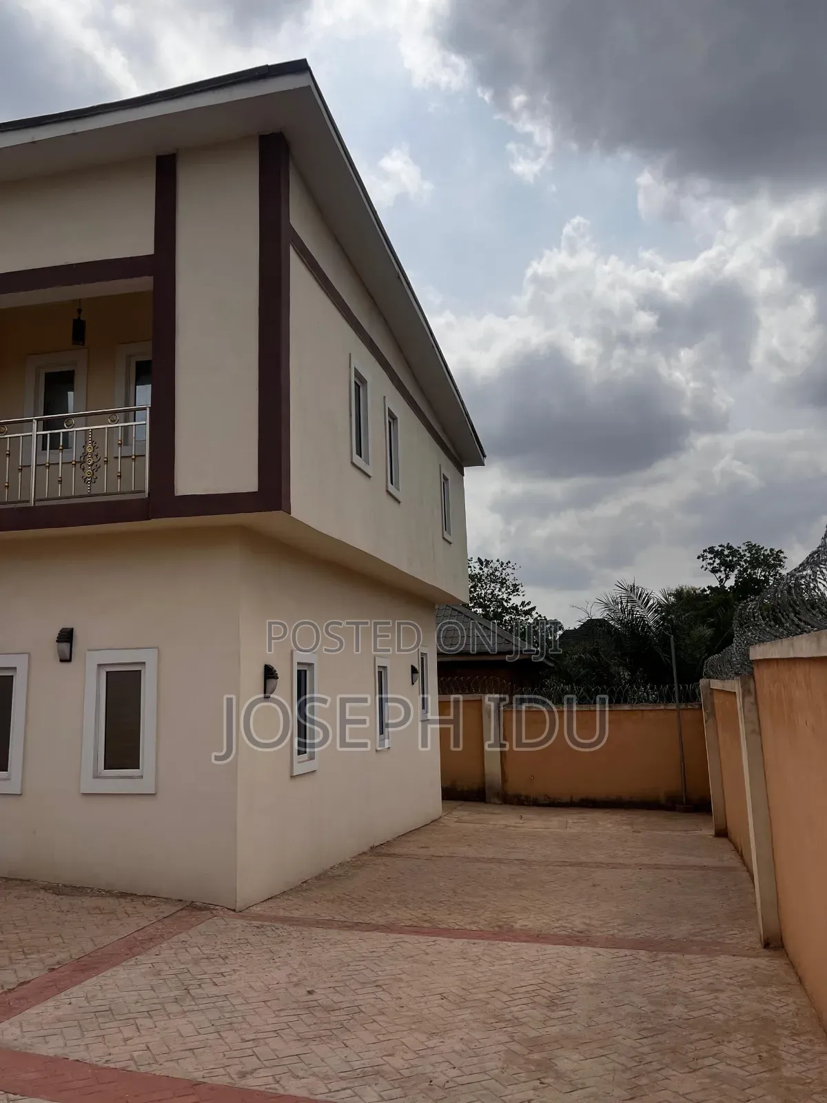 4bdrm Duplex in Golf Estate Enugu for sale
