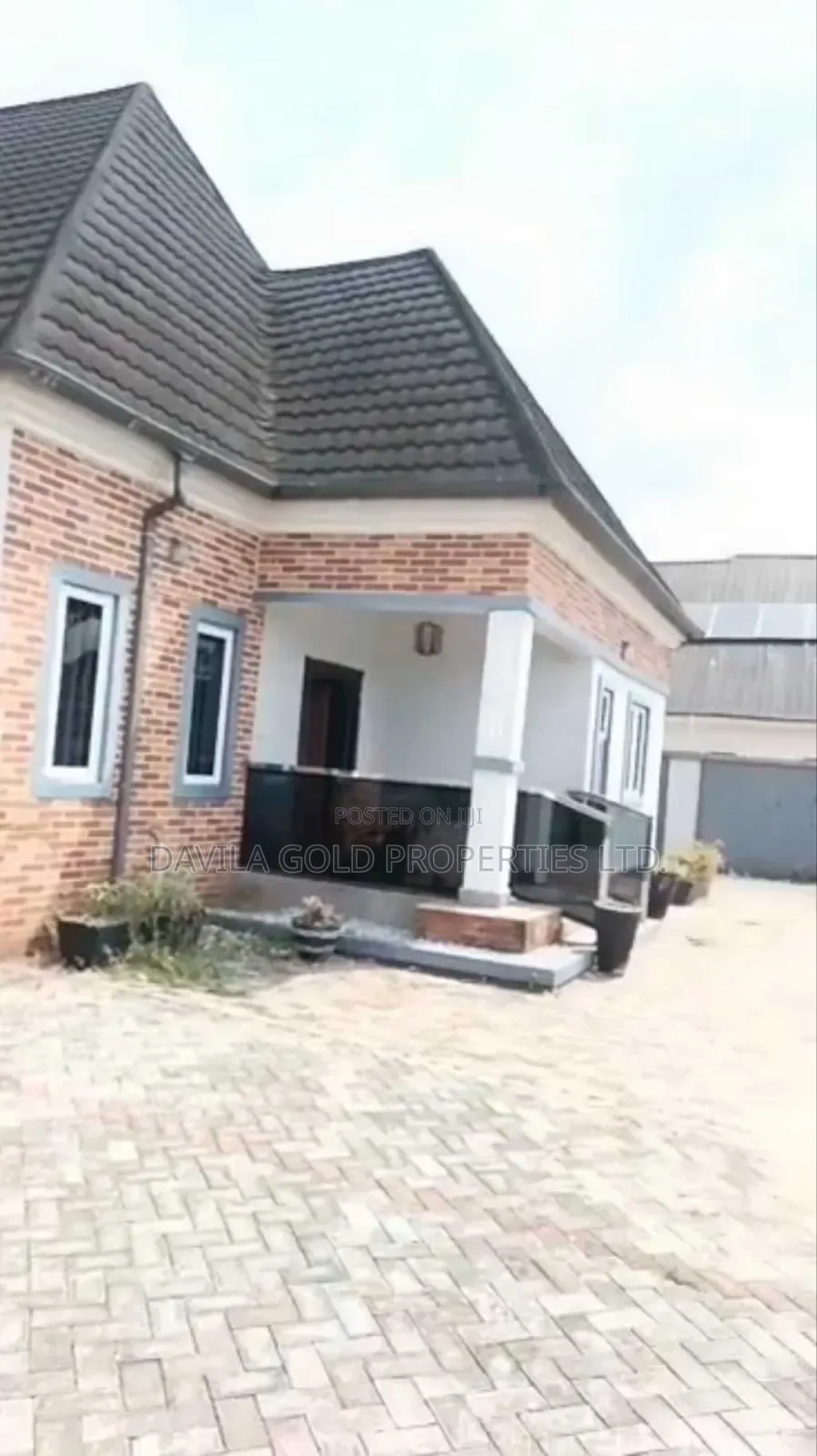 4bdrm Bungalow in Igueben for sale