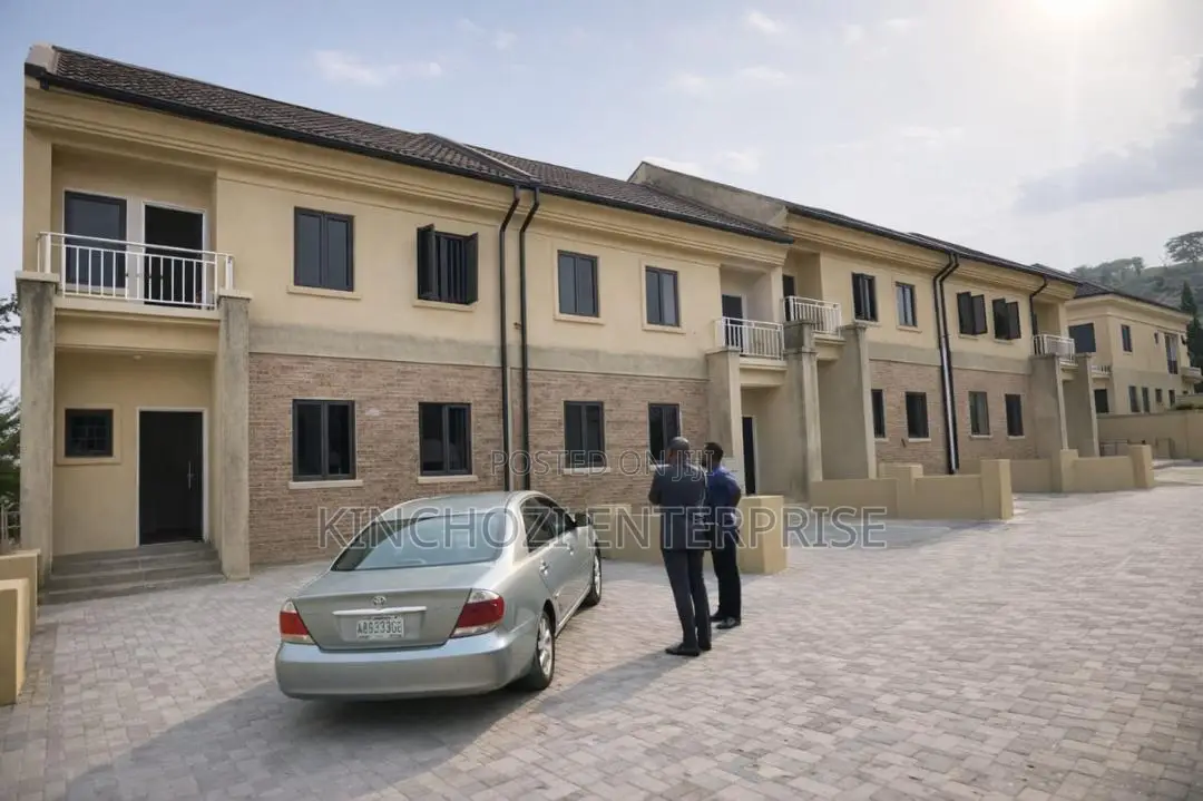 3bdrm Duplex in Rockvale Manors, Zone B for rent