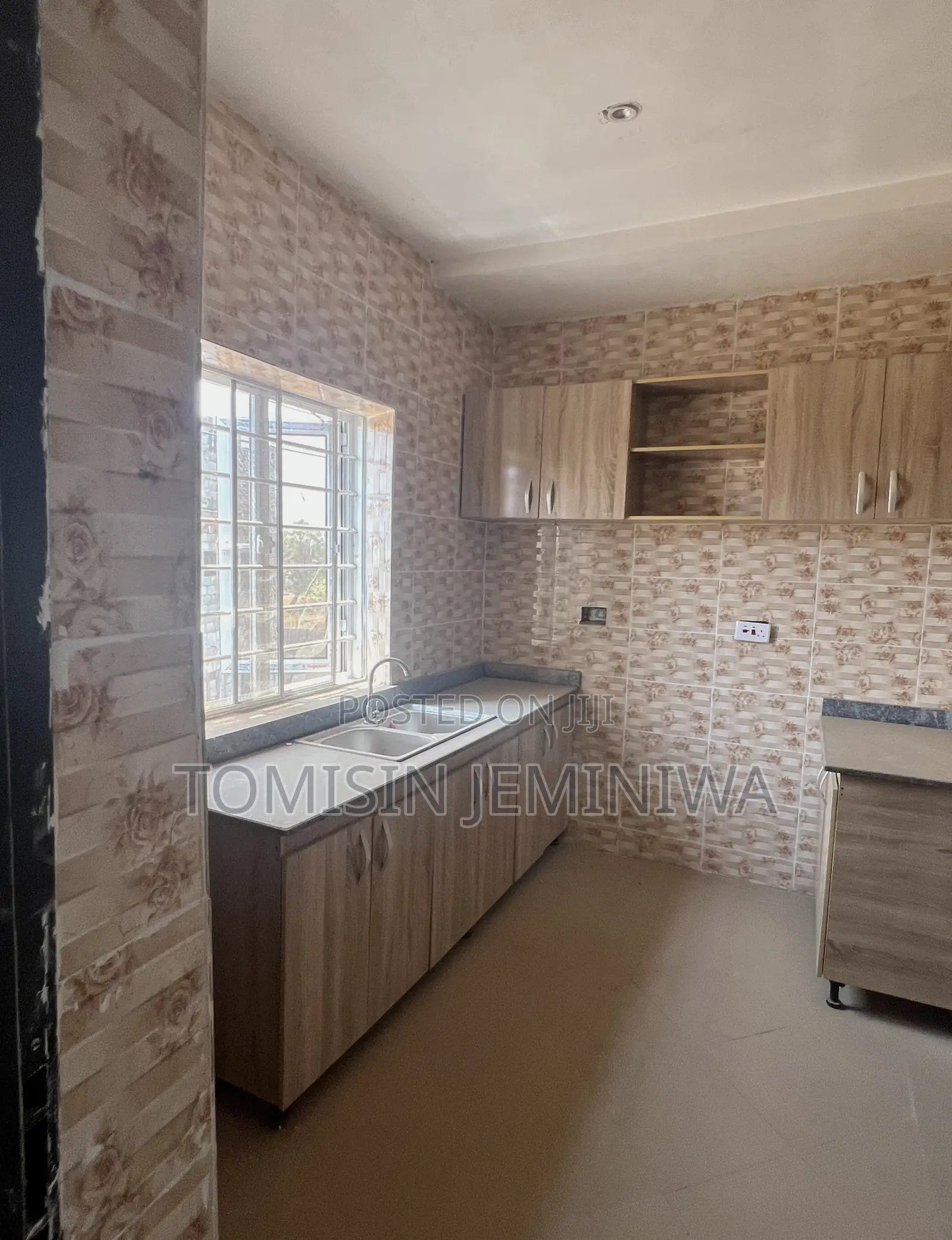 Furnished 3bdrm Block of Flats in Pacific Estate, Kubwa for sale