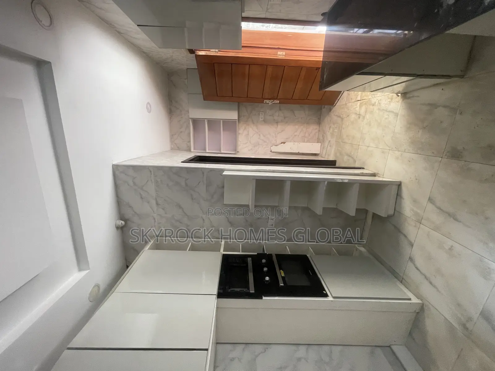 4bdrm Duplex in Jakande for rent