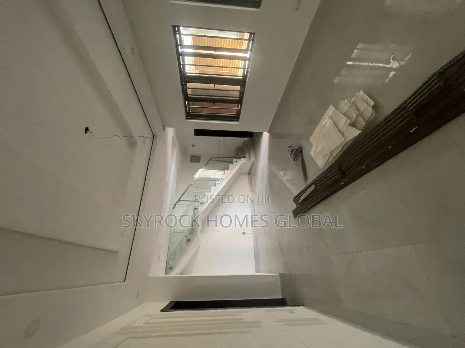 4bdrm Duplex in Jakande for rent