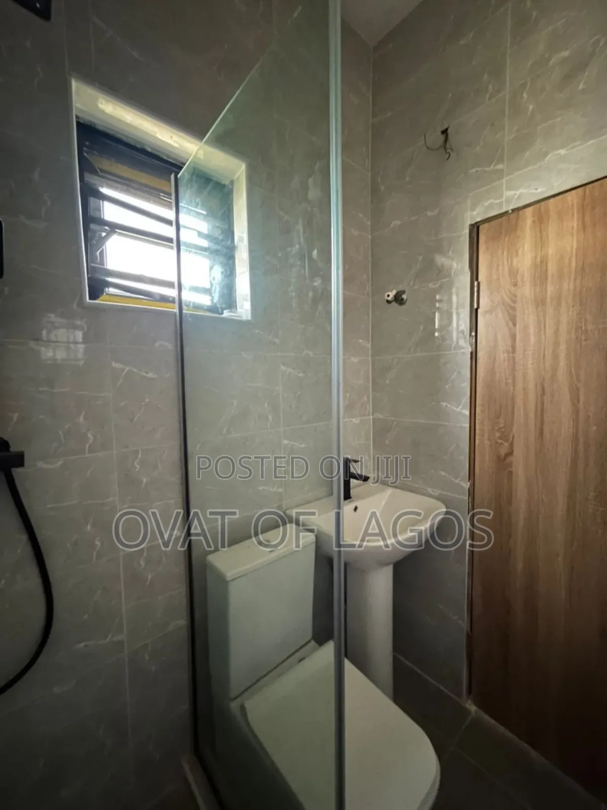 3bdrm Duplex in Ikota for sale
