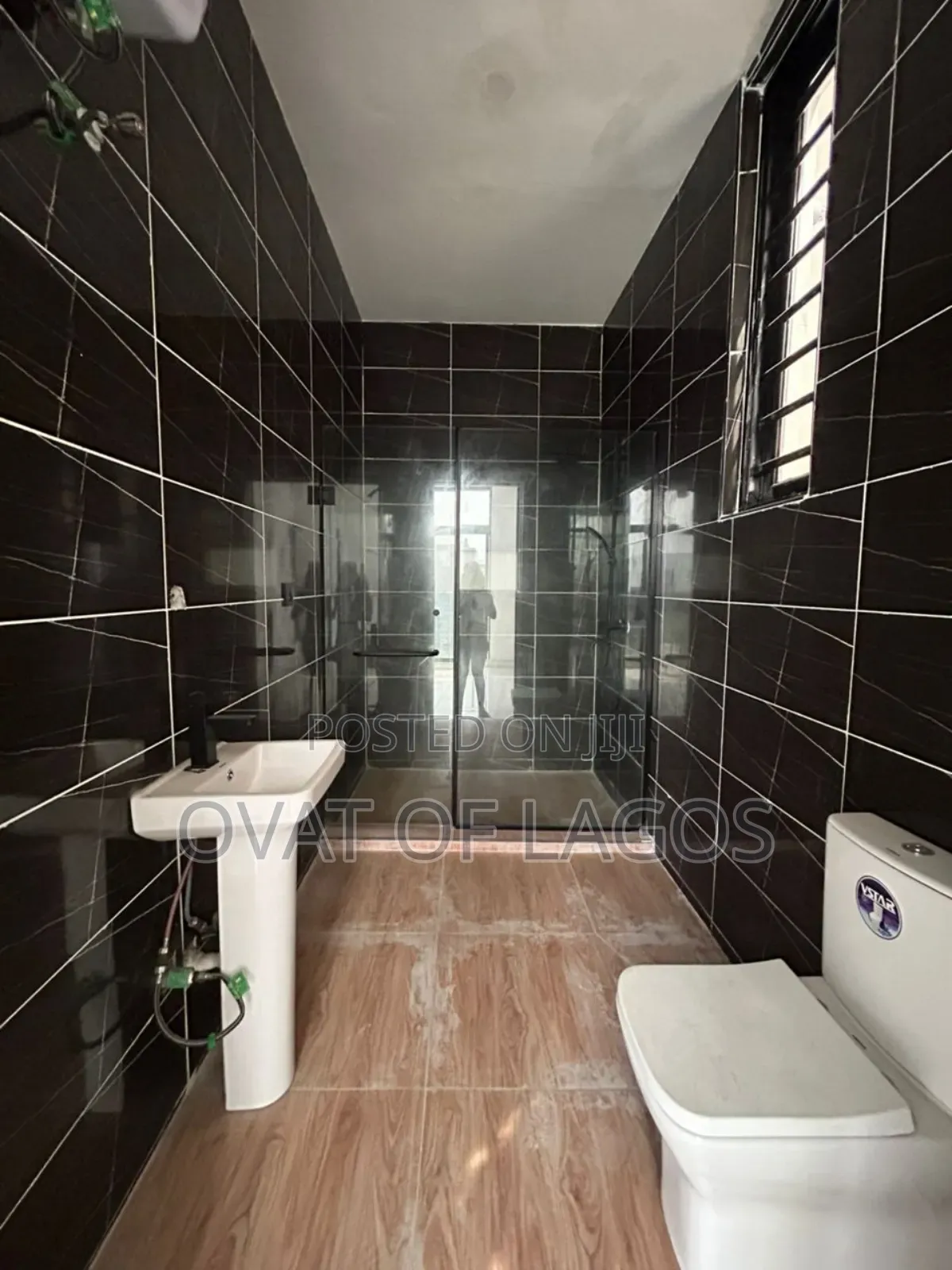 4bdrm Duplex in Ikota for sale