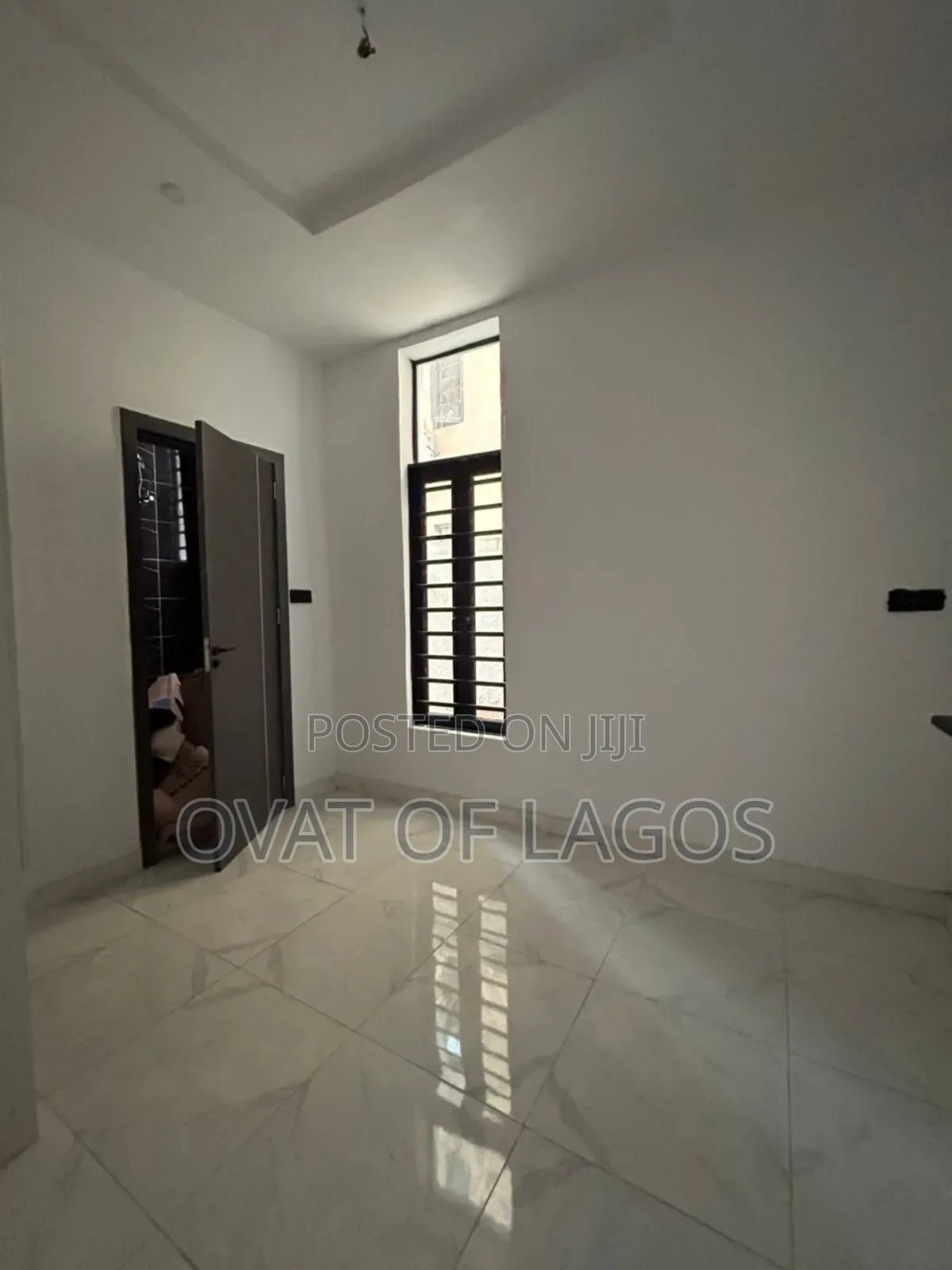 4bdrm Duplex in Ikota for sale