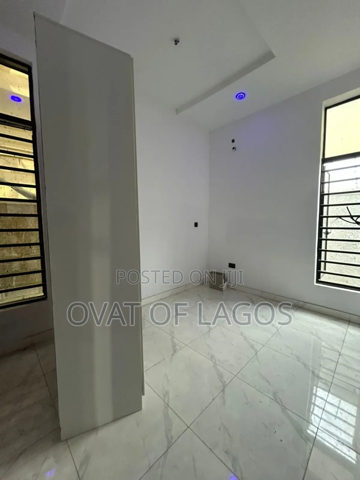 4bdrm Duplex in Ikota for sale