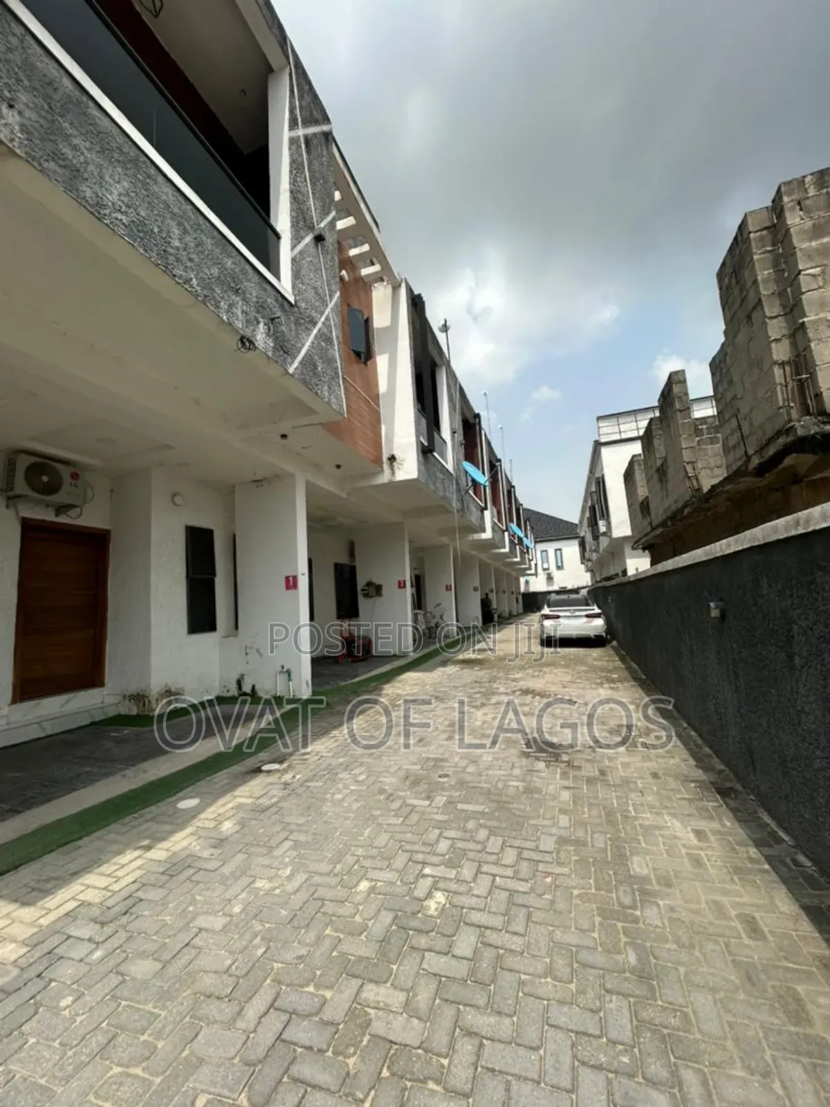 3bdrm Duplex in Ikota Gra for rent