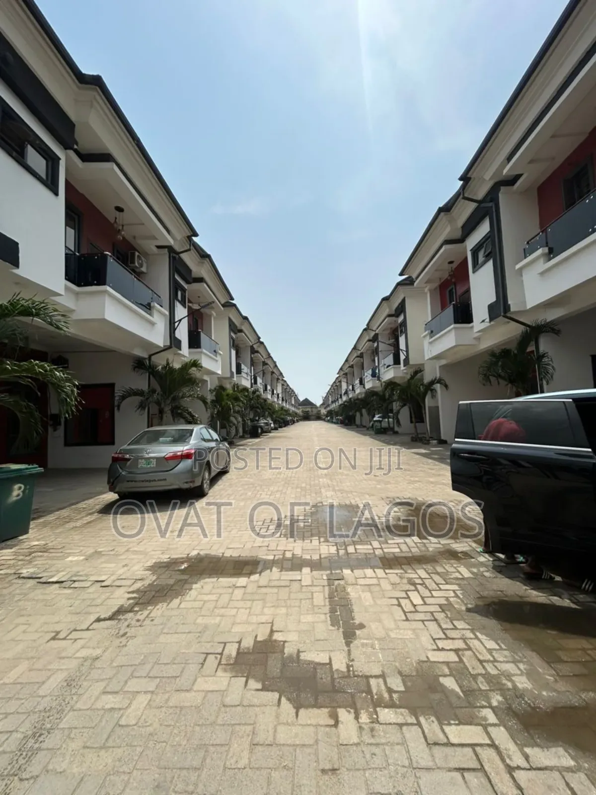 4bdrm Duplex in Ikota for sale