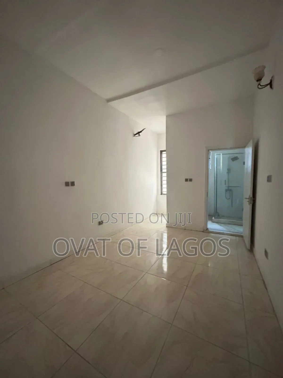 4bdrm Duplex in Ikota for sale