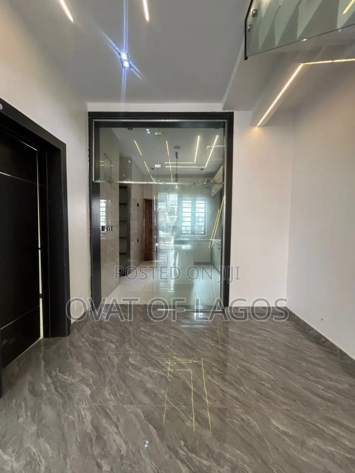4bdrm Duplex in Ikota for sale