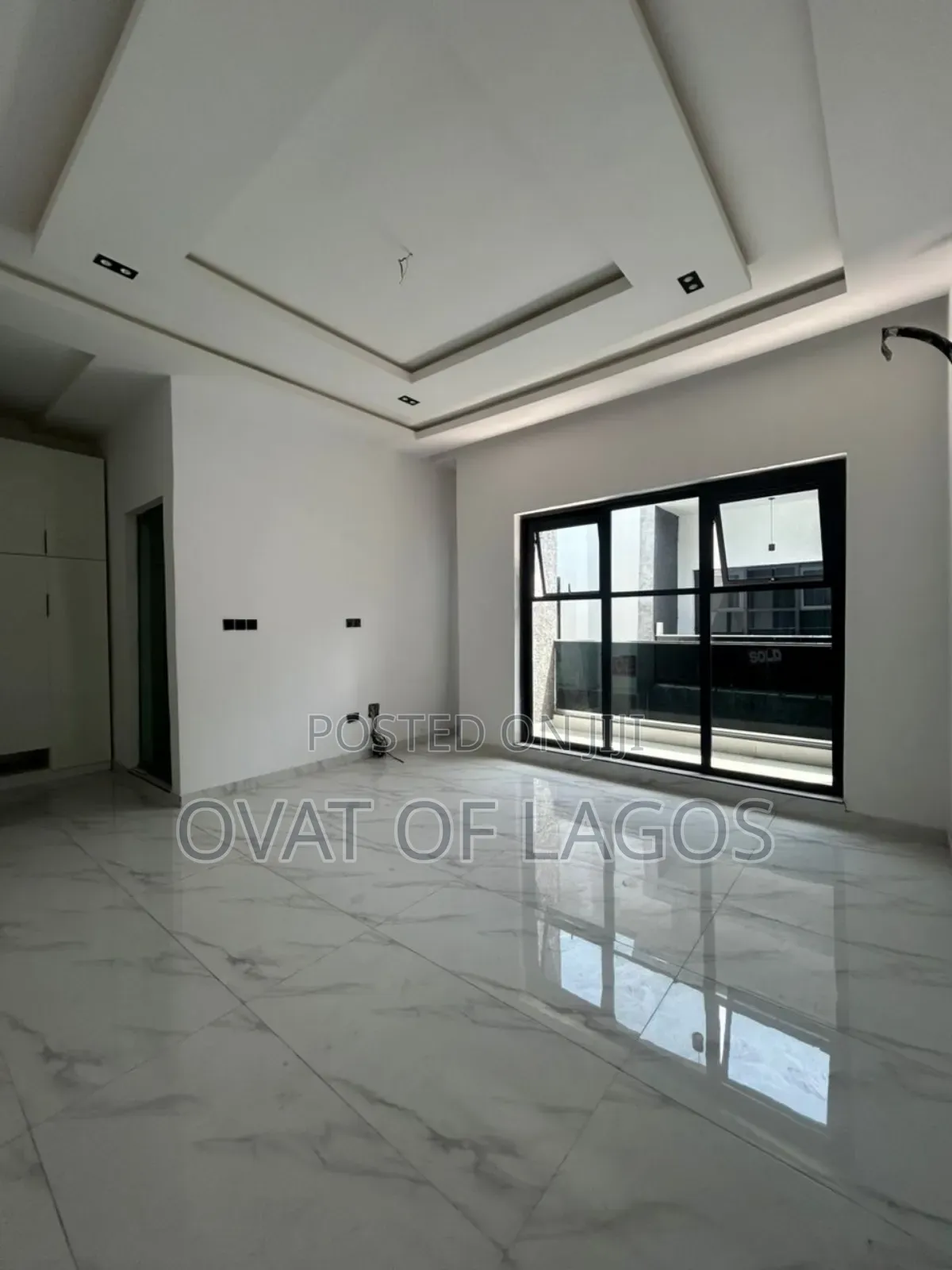 4bdrm Duplex in Ikota for sale