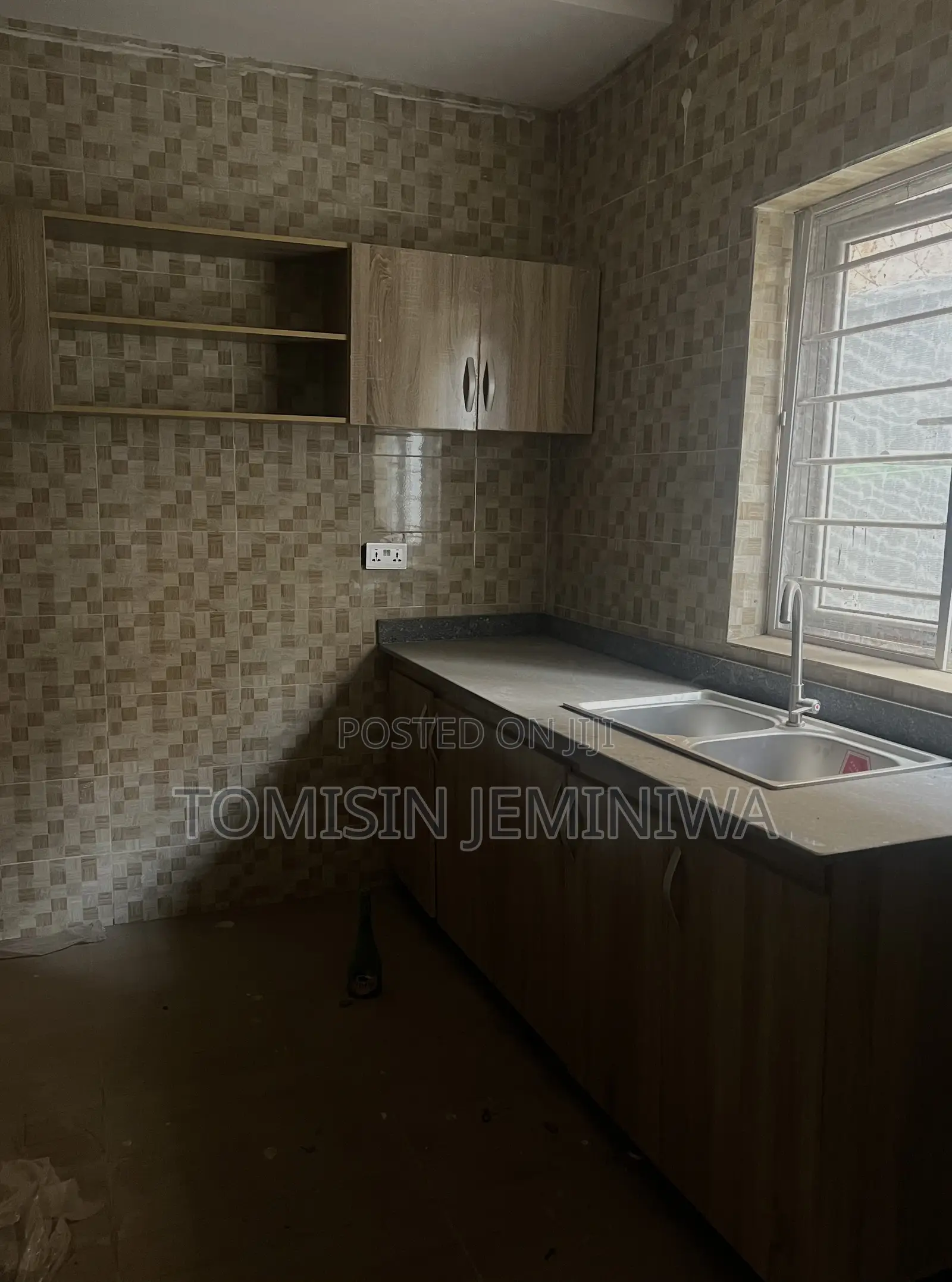 Furnished 3bdrm Block of Flats in Pacific Estate, Kubwa for sale