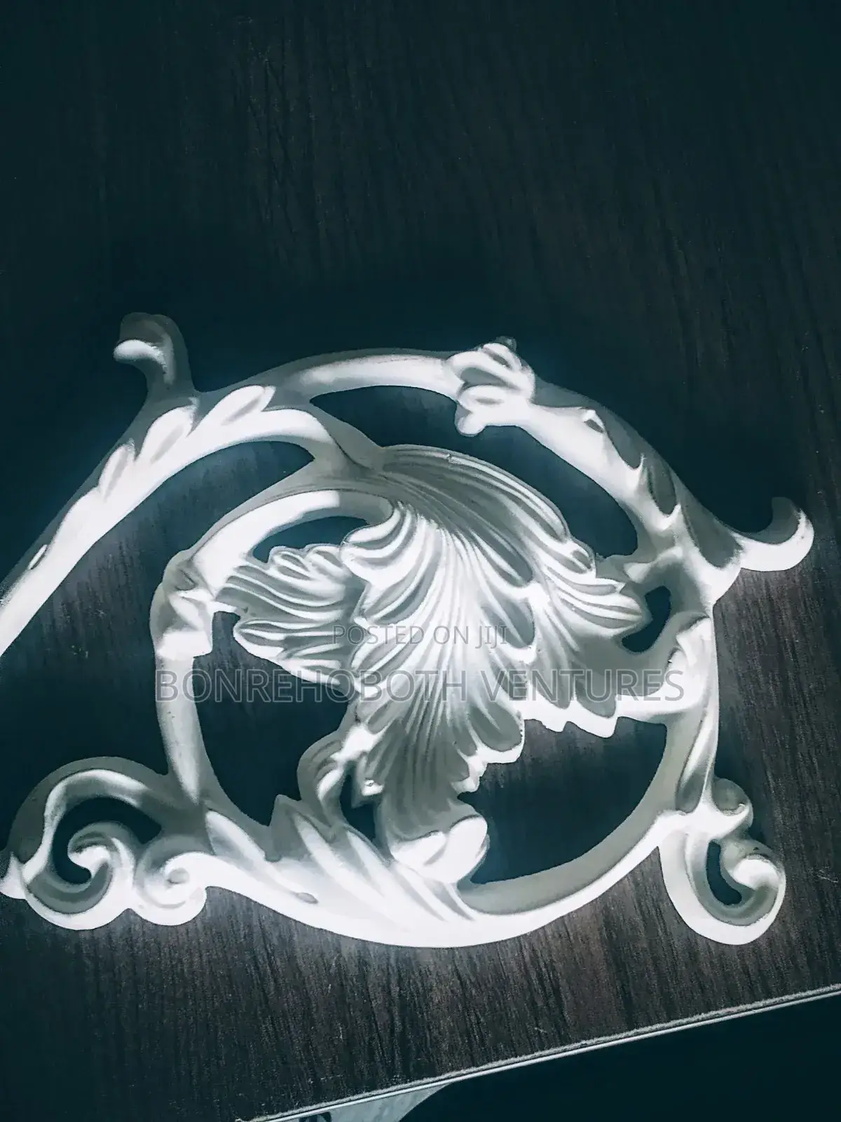 Molding Wall Ornaments