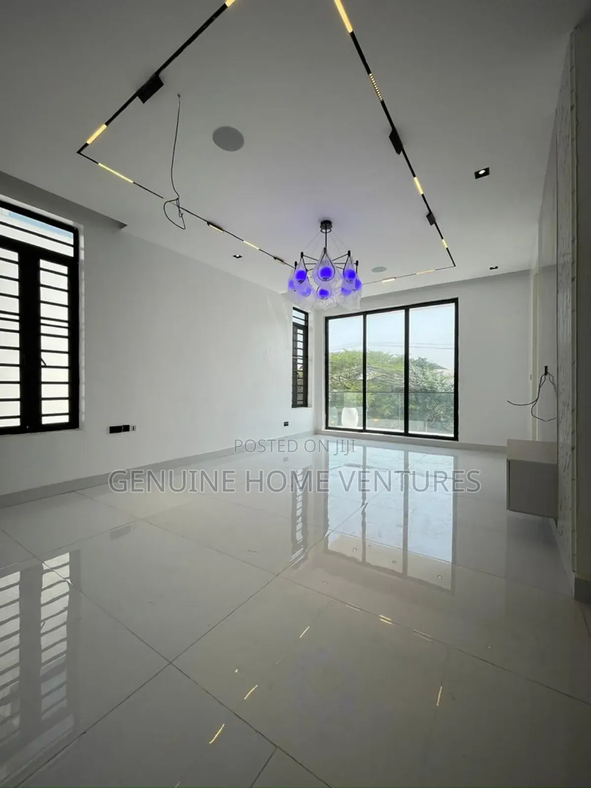 5bdrm Duplex in Lekki Phase One for sale