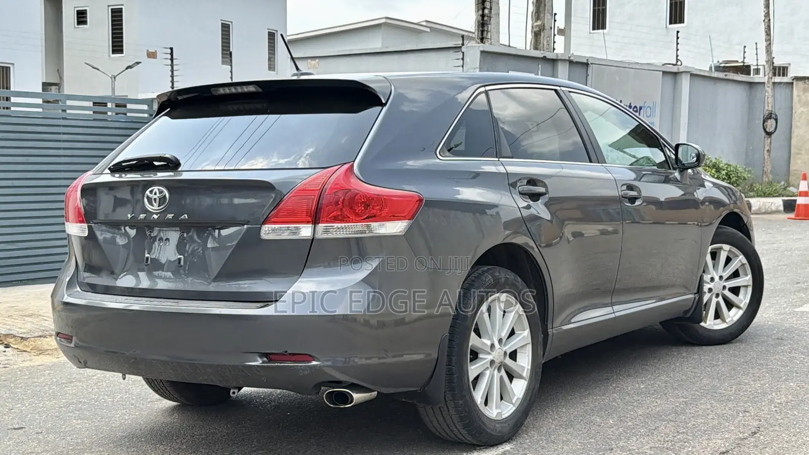 Toyota Venza LE 2012 Beige