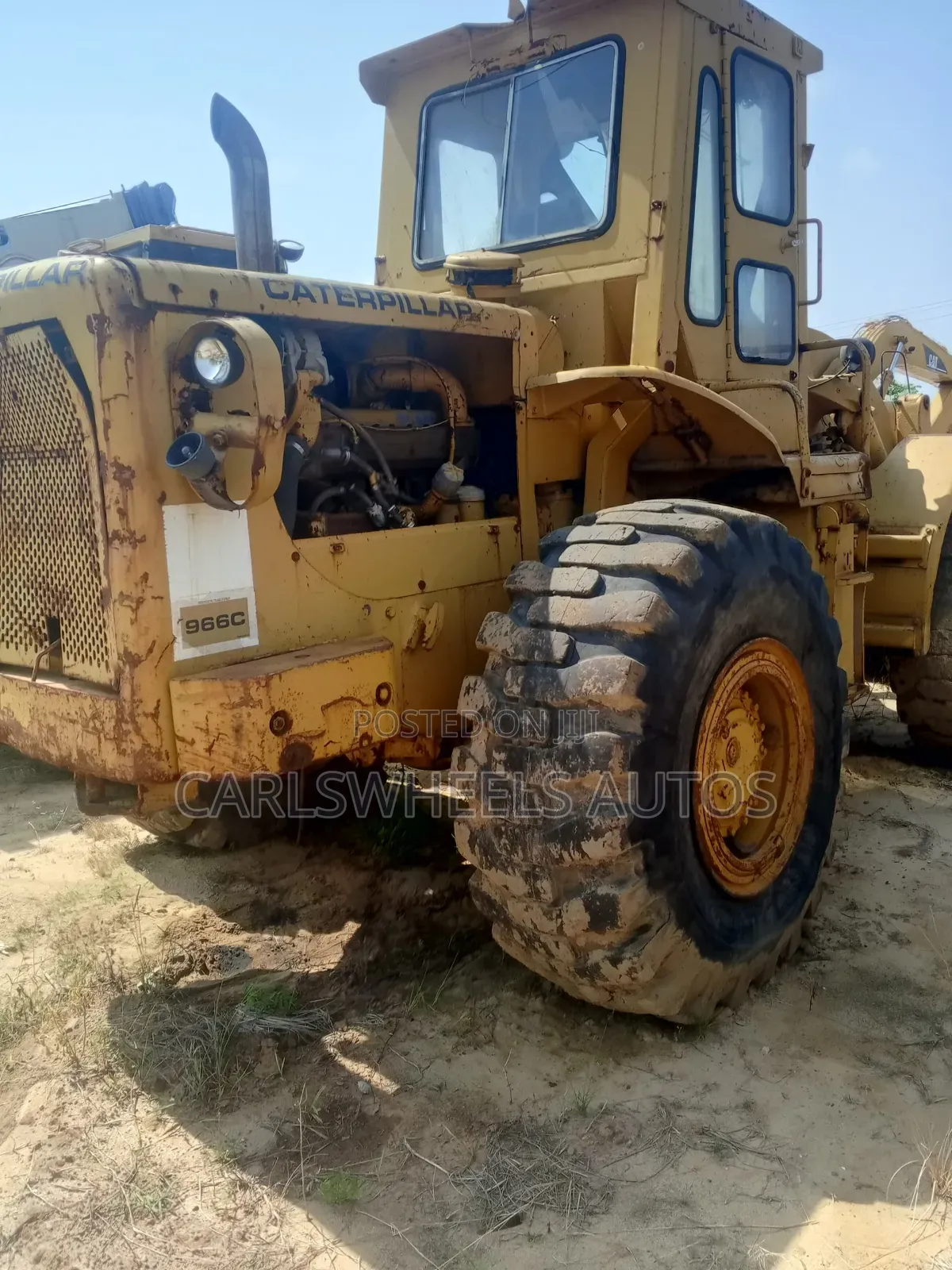 Fairly Foreign Used Caterpillar 966c Payloader.