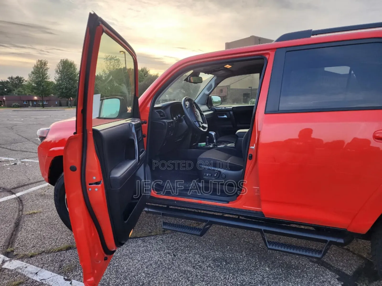 Toyota 4-Runner TRD Off Road 4WD 2024 Red