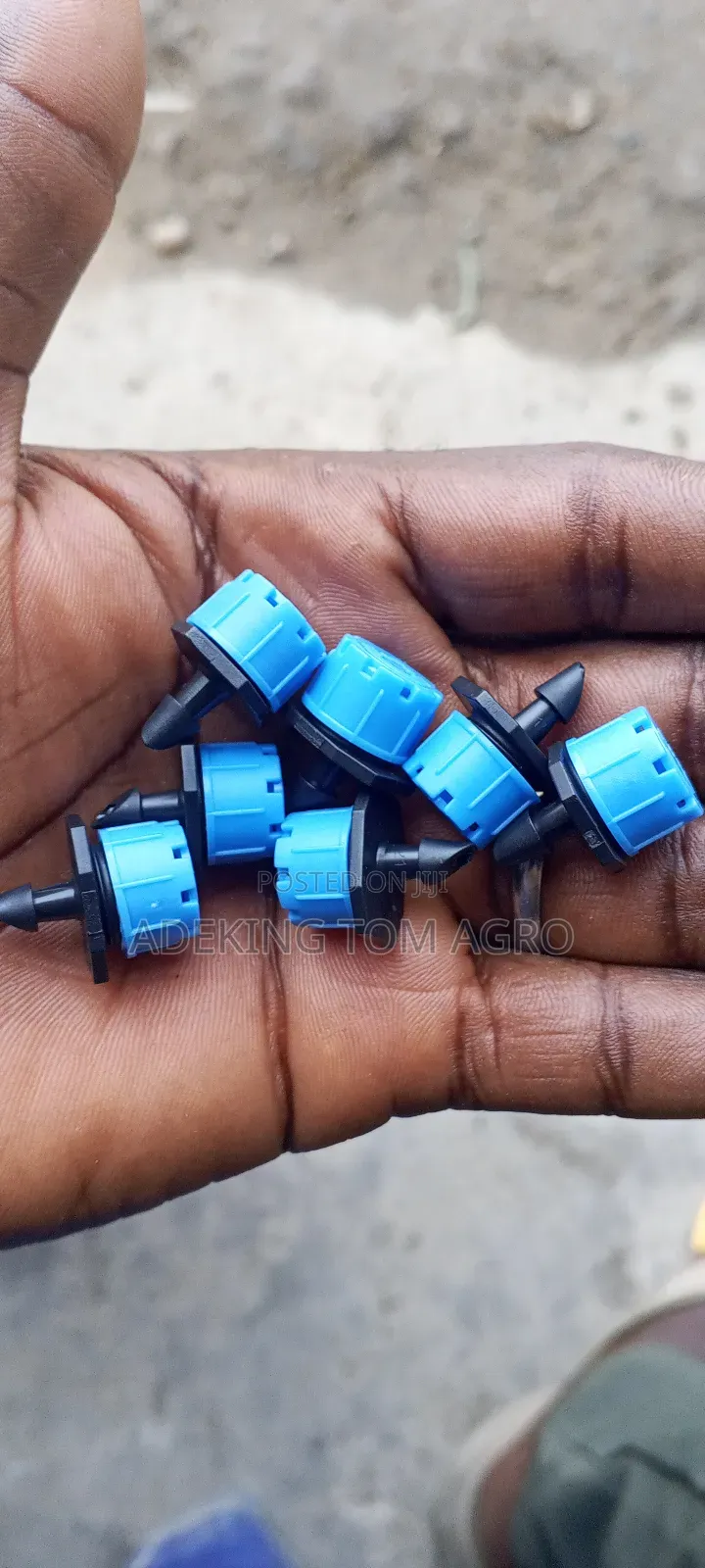 Adjustable Emitter 8 Holes