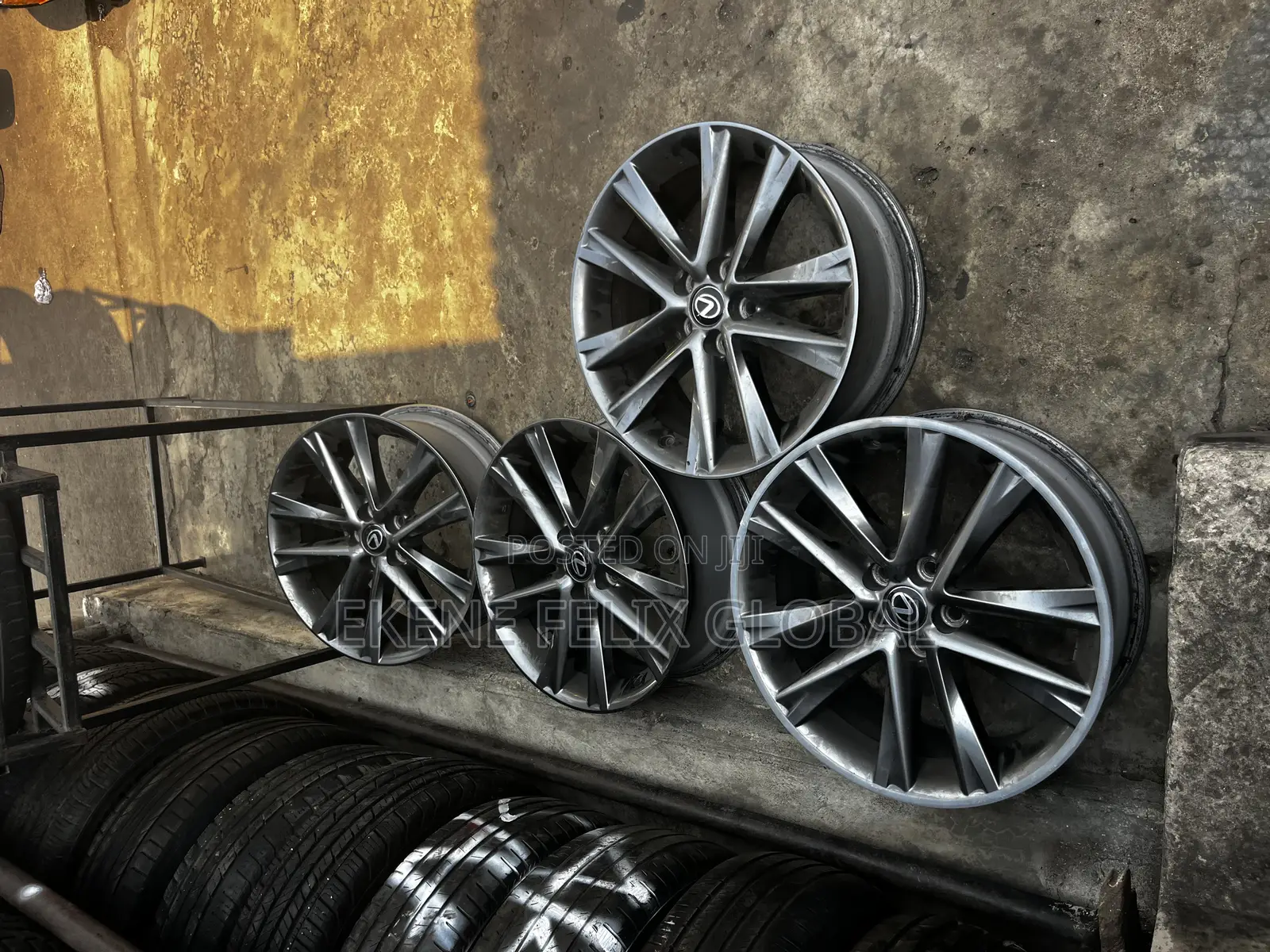 19rim Lexus