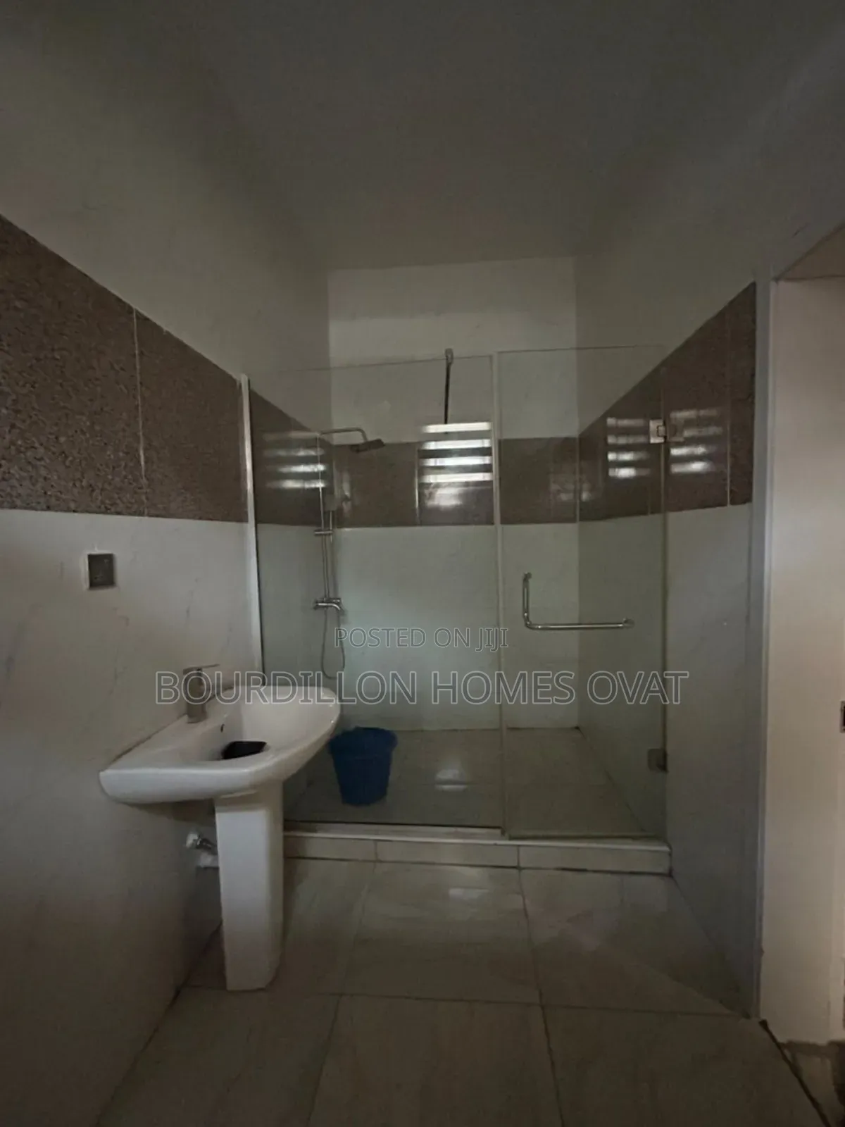 Furnished 4bdrm Duplex in Ikota Lekki Lagos for sale