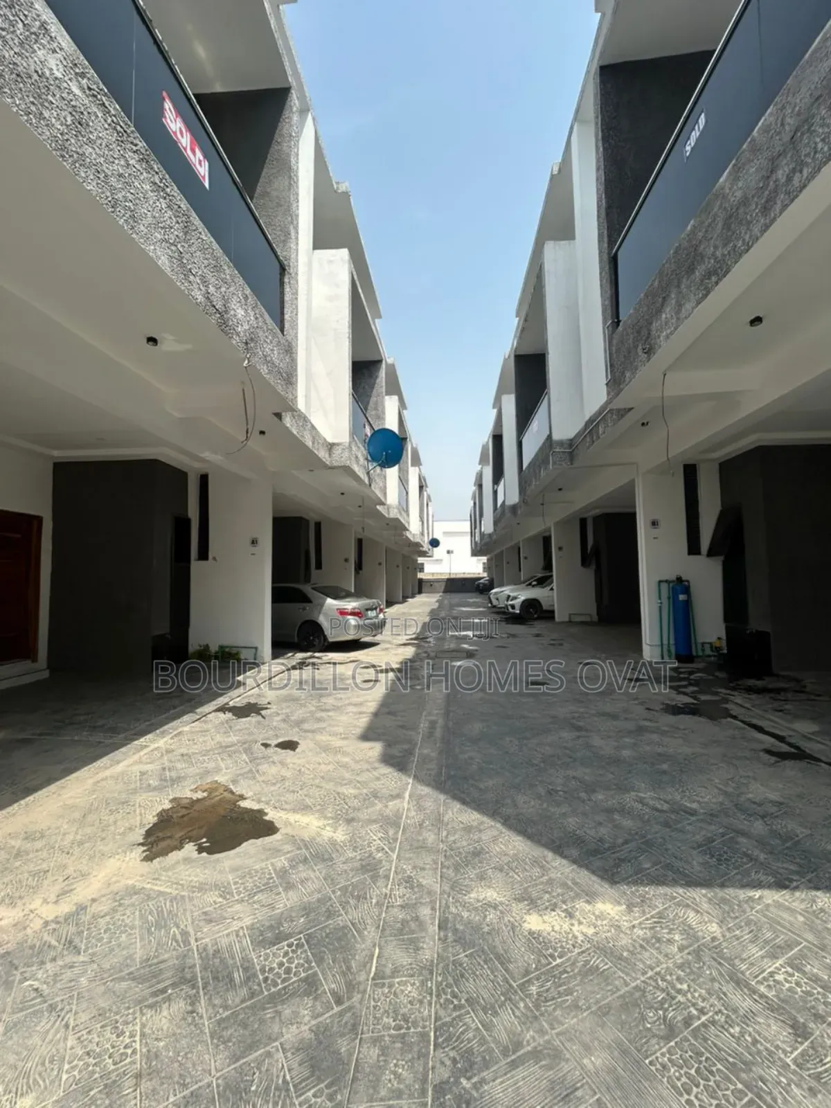 4bdrm Duplex in Ikota Lekki Lagos for sale